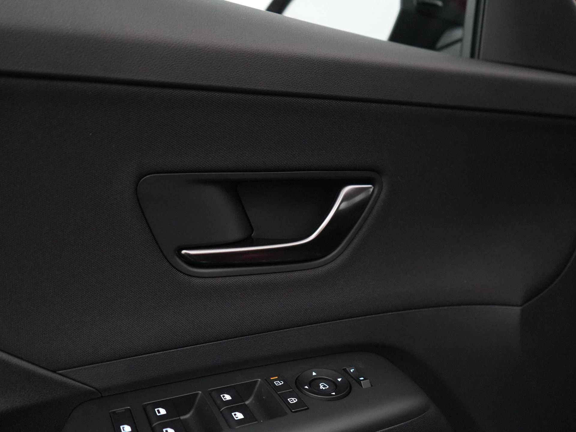 Hyundai-Kona-image-32