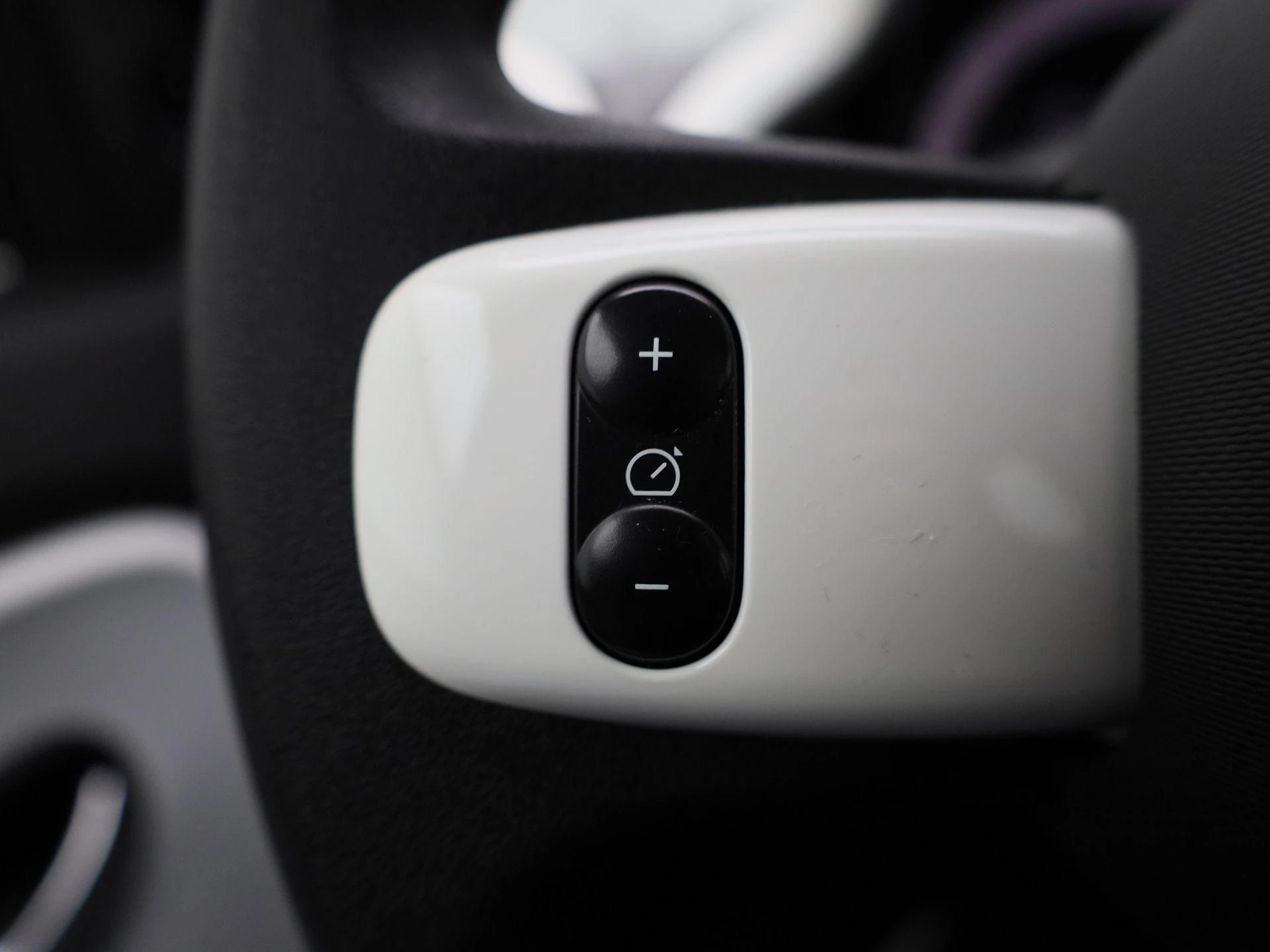 Renault-Twingo-image-17