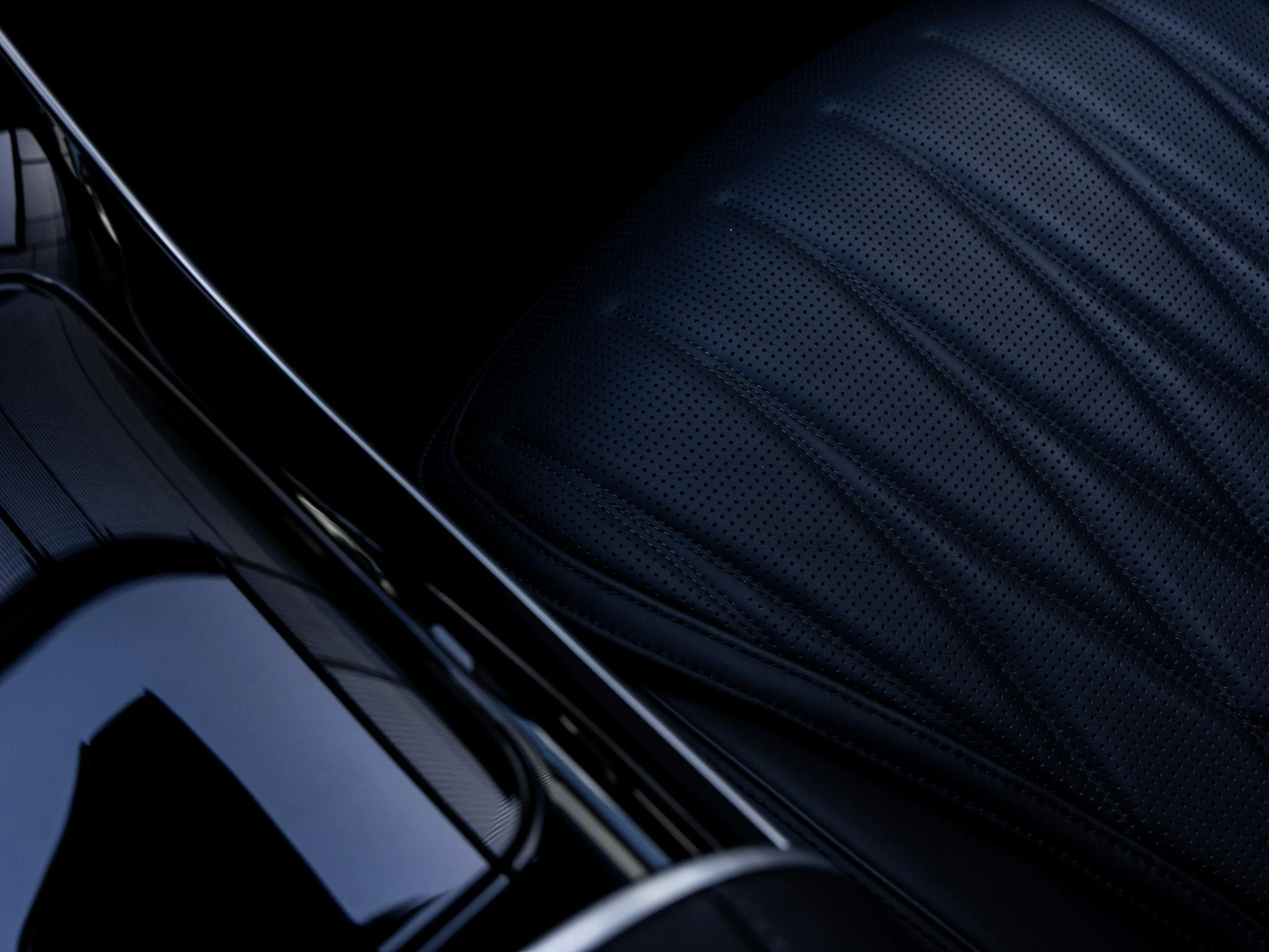Mercedes-Benz-S-Klasse-image-64