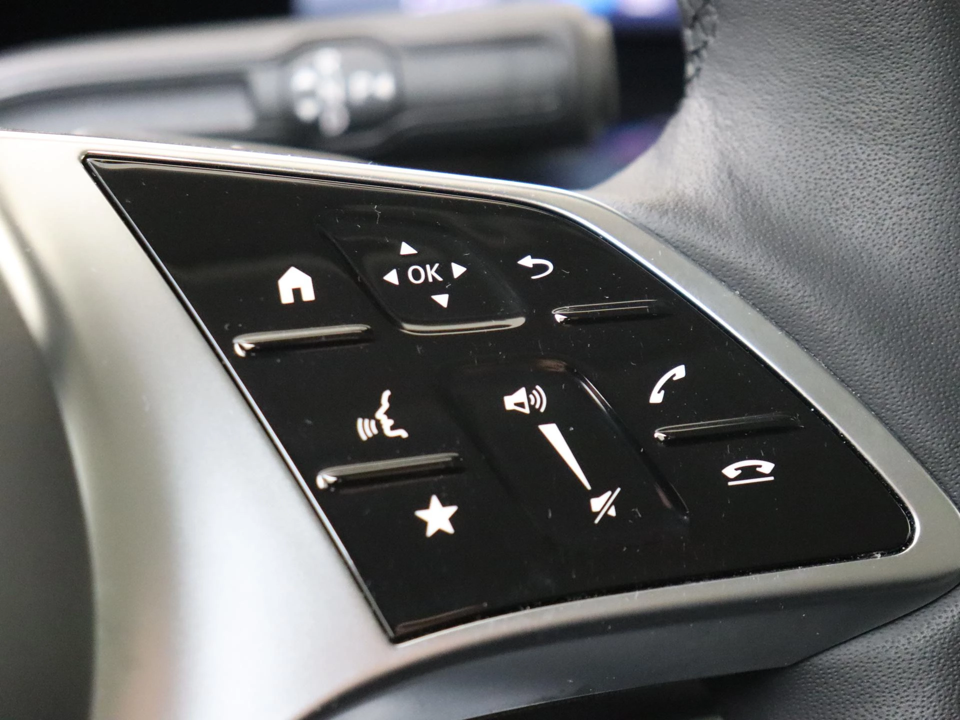 Mercedes-Benz-B-Klasse-image-16