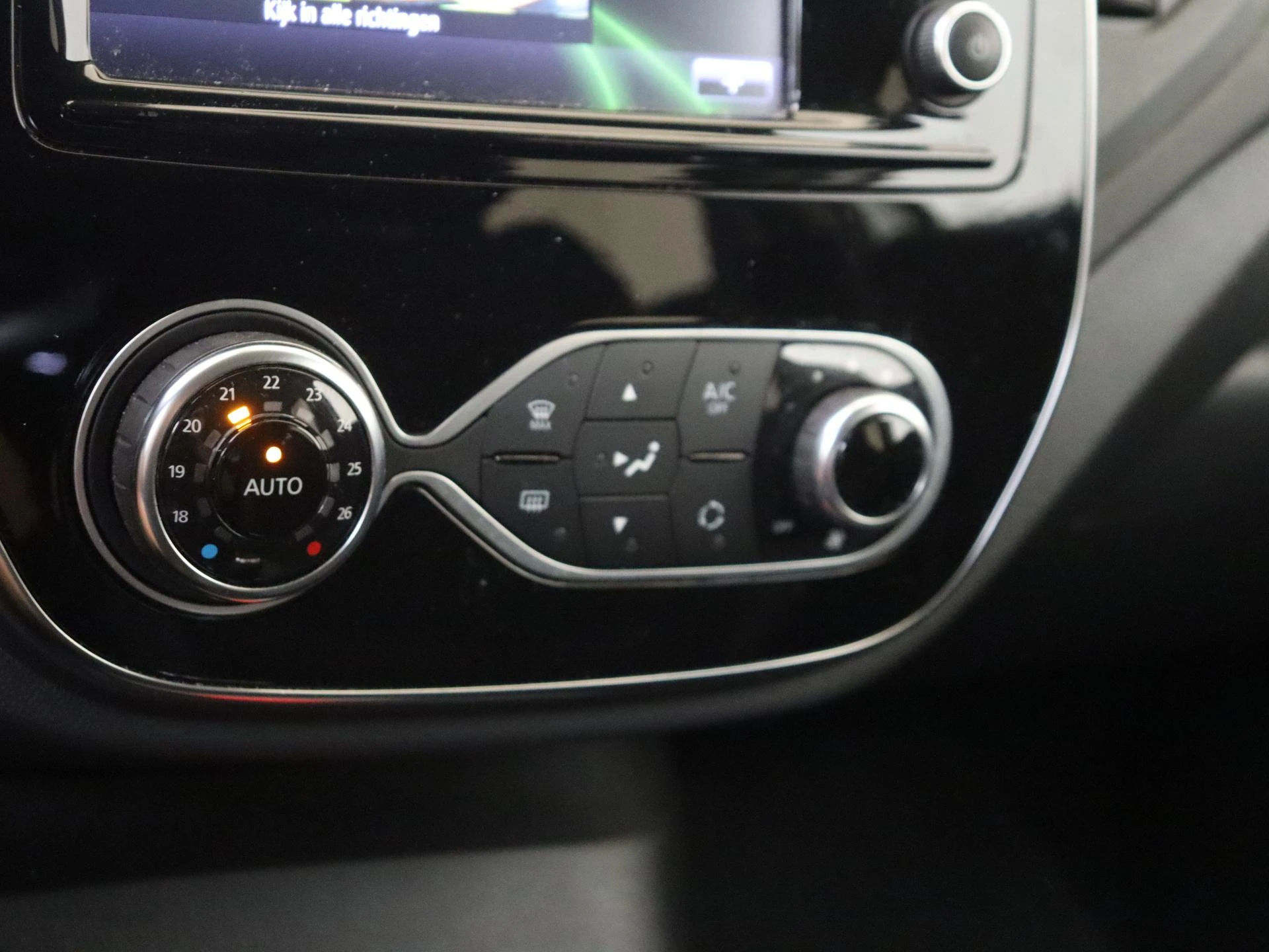 Renault-Captur-image-18