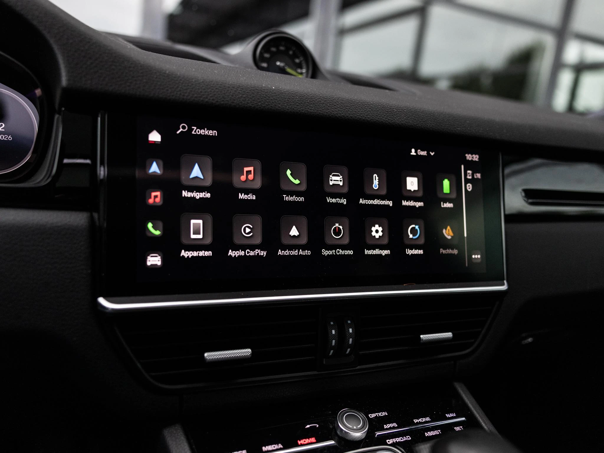 Porsche-Cayenne-image-41