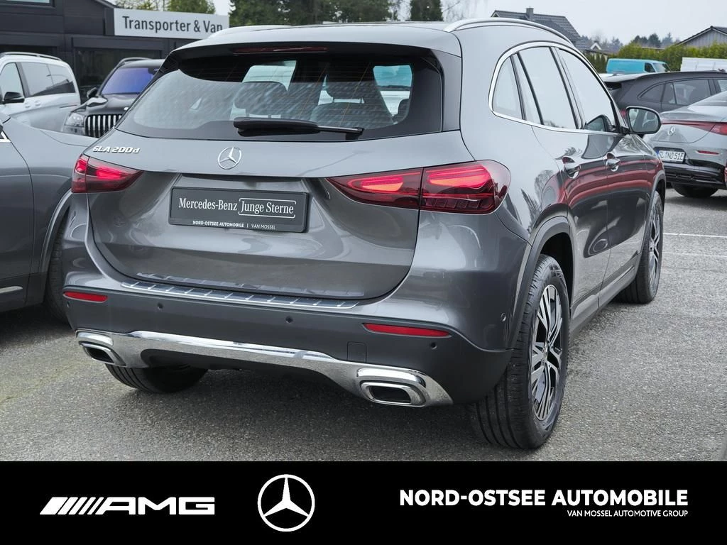 Mercedes-Benz-GLA-image-3