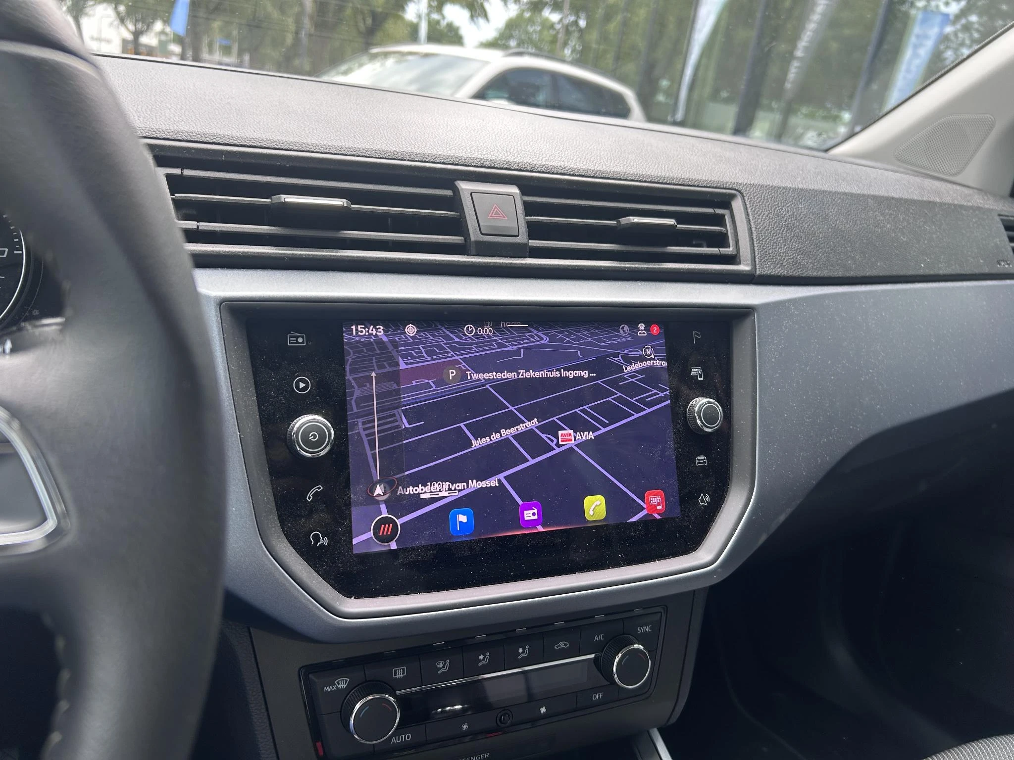 SEAT-Arona-image-8