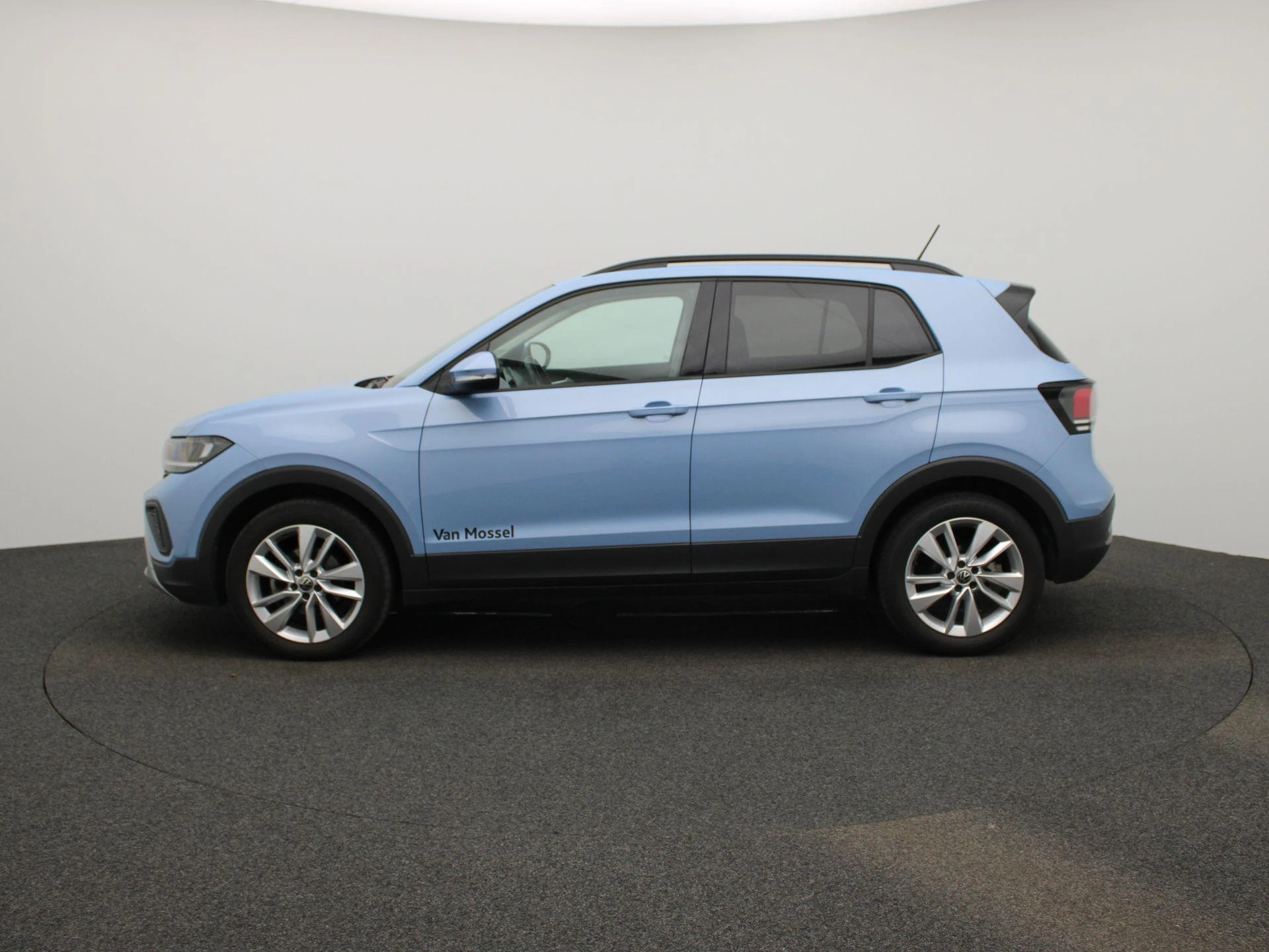 Volkswagen-T-Cross-image-3