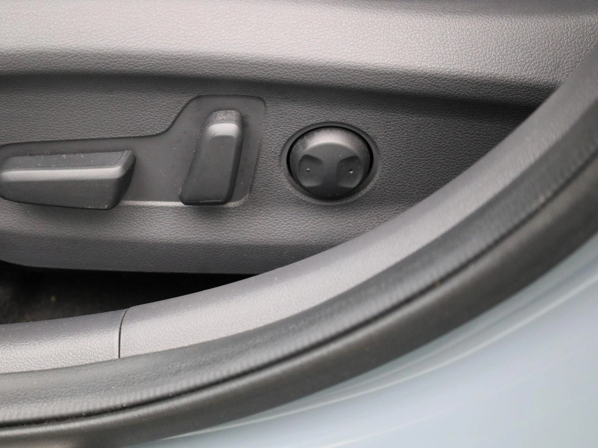 Hyundai-IONIQ-image-29