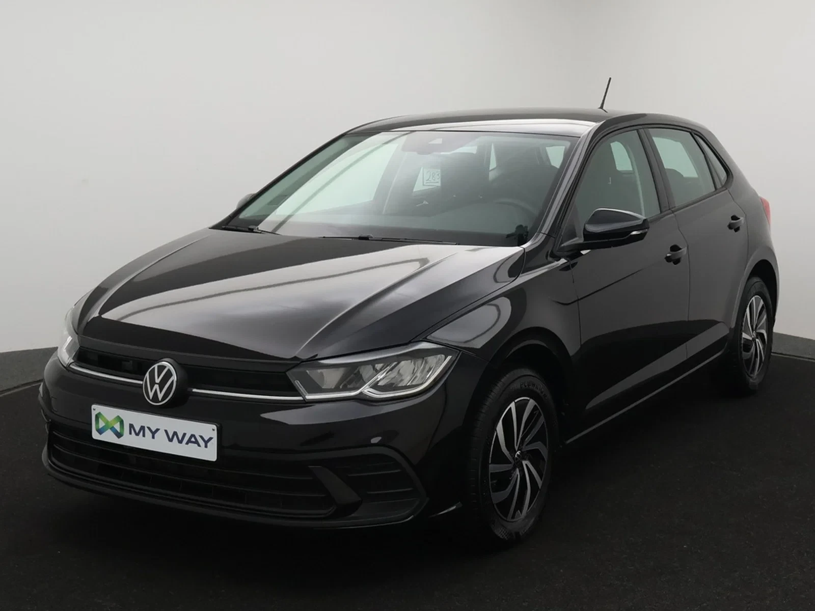 Volkswagen-Polo-image-0