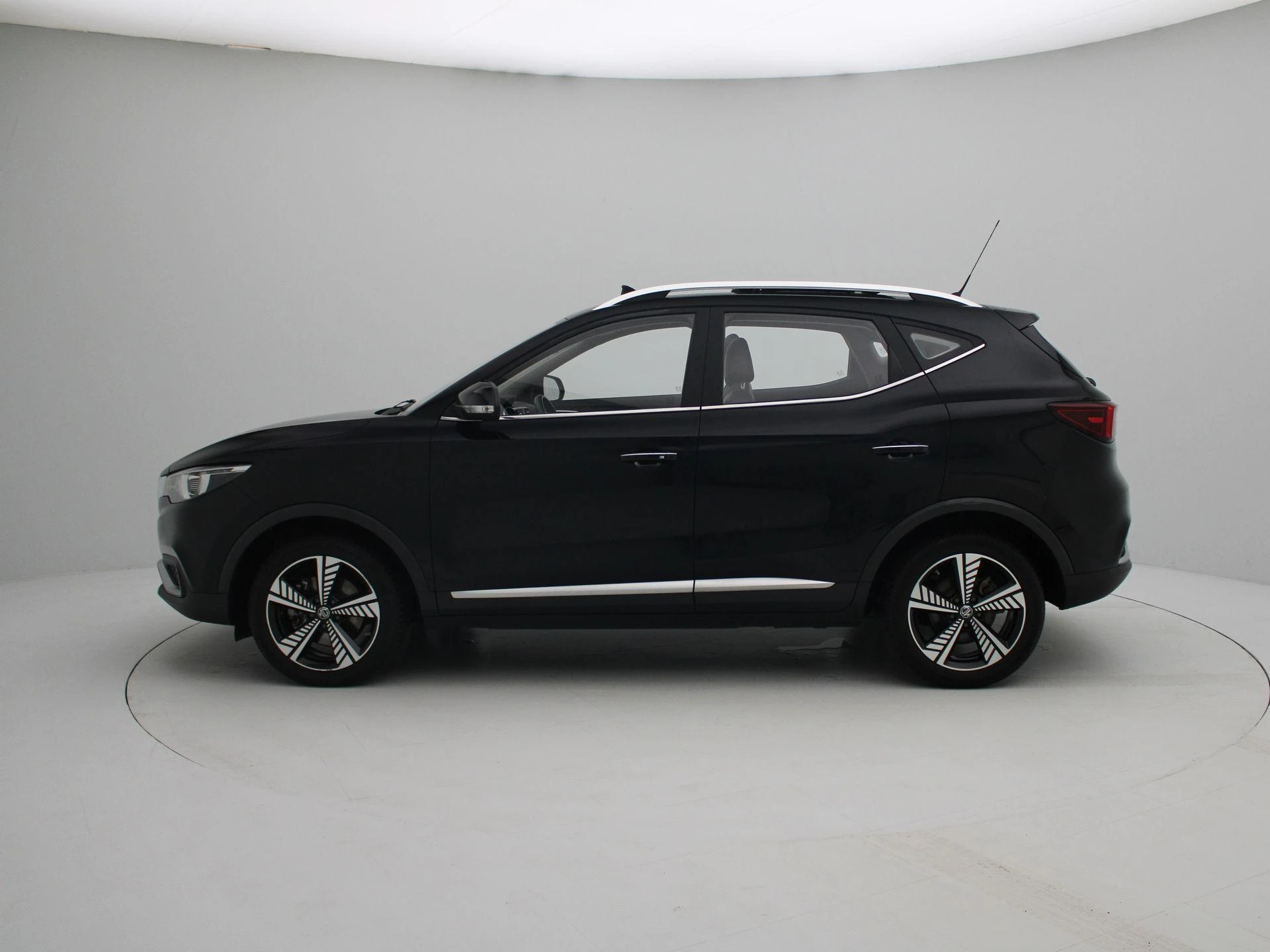 MG-ZS EV-image-4