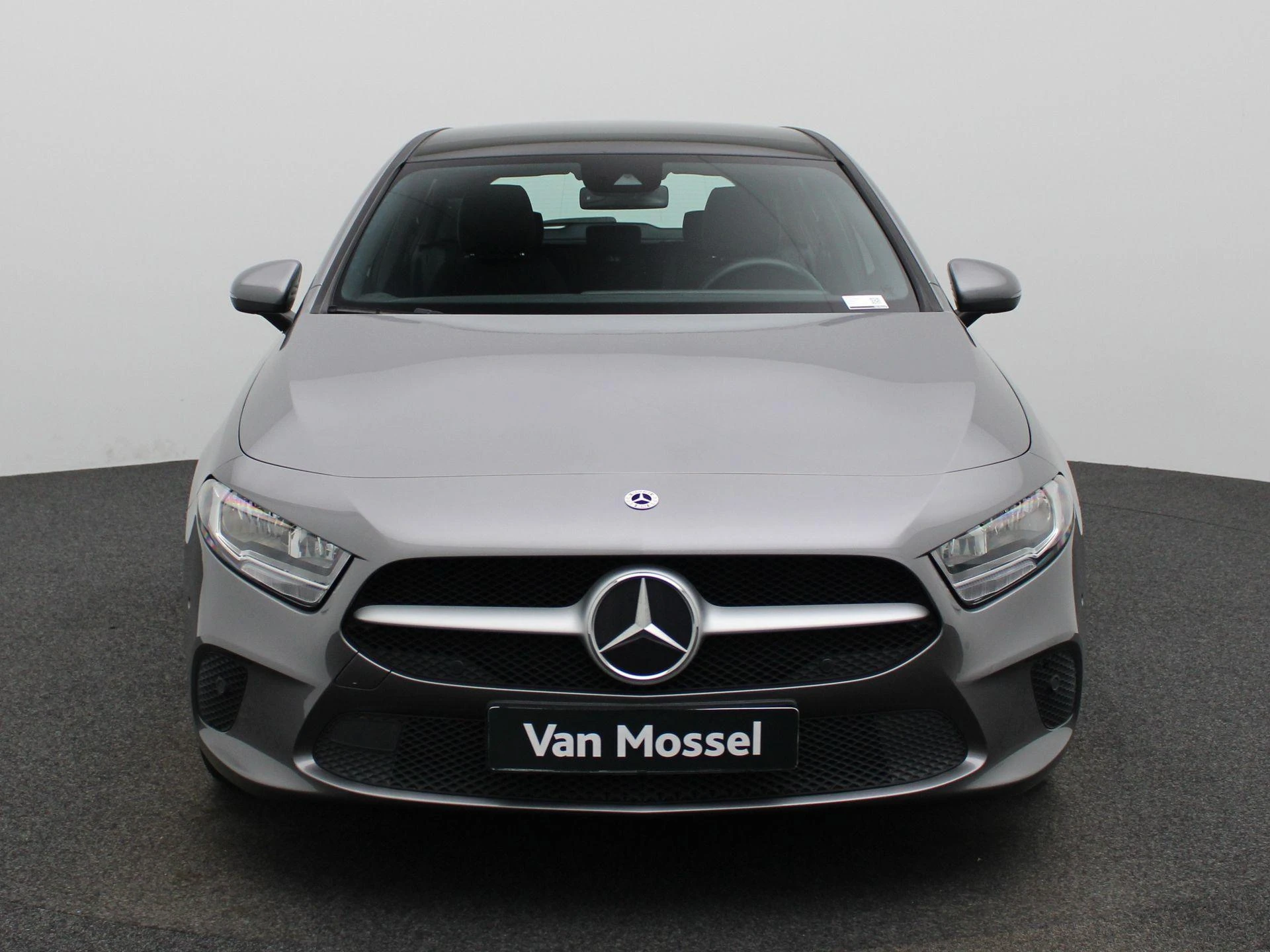 Mercedes-Benz-A-Klasse-image-2