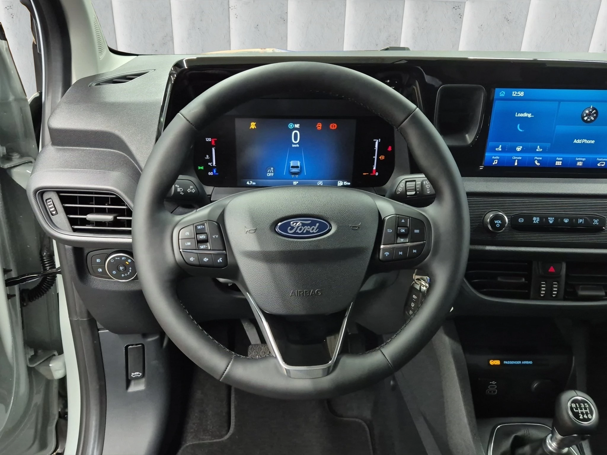 Ford Tourneo Courier Trend 1.0 EcoBoost 92 kW Kompaktvan. 5-türig