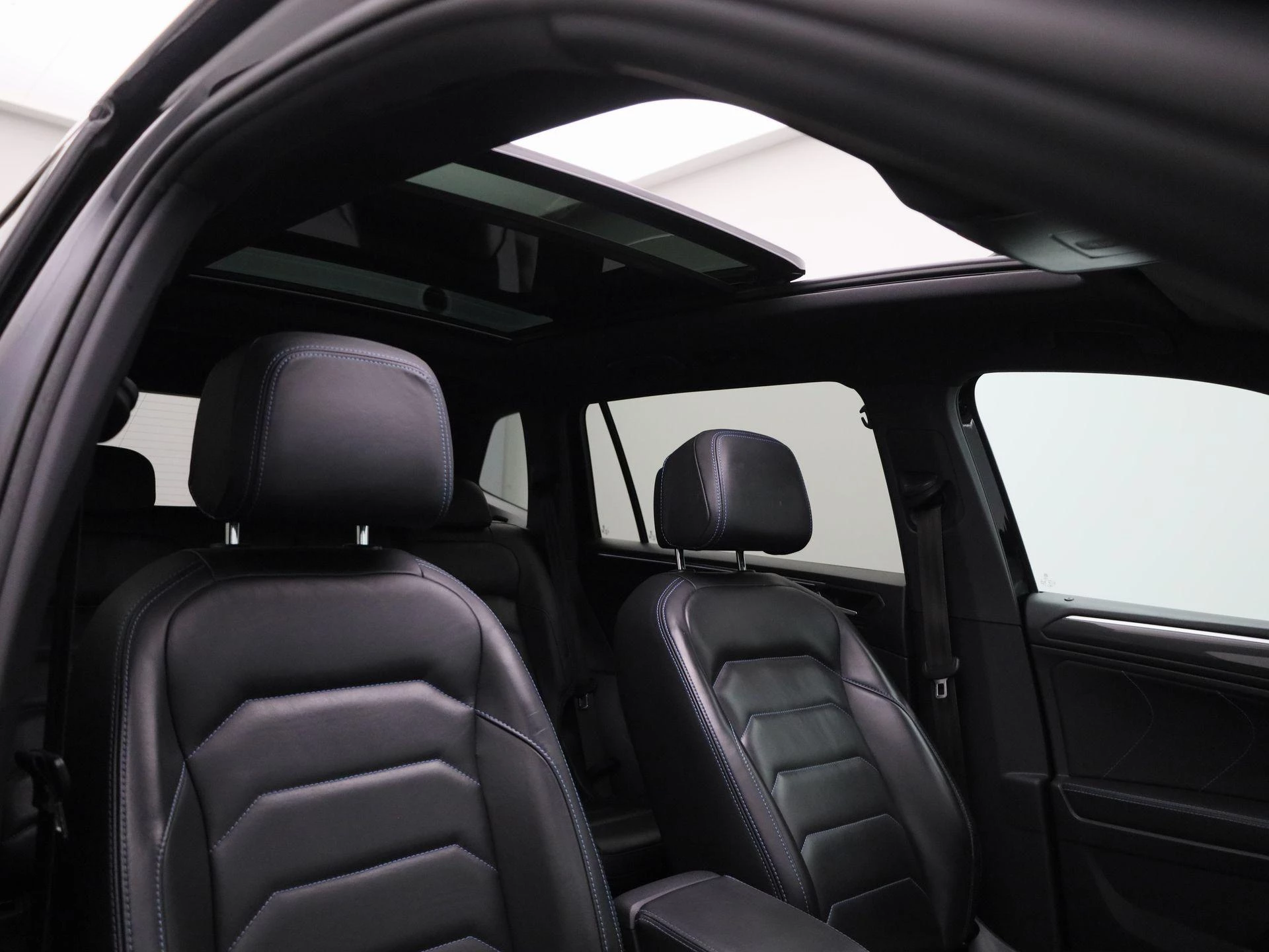 Volkswagen-Tiguan Allspace-image-45