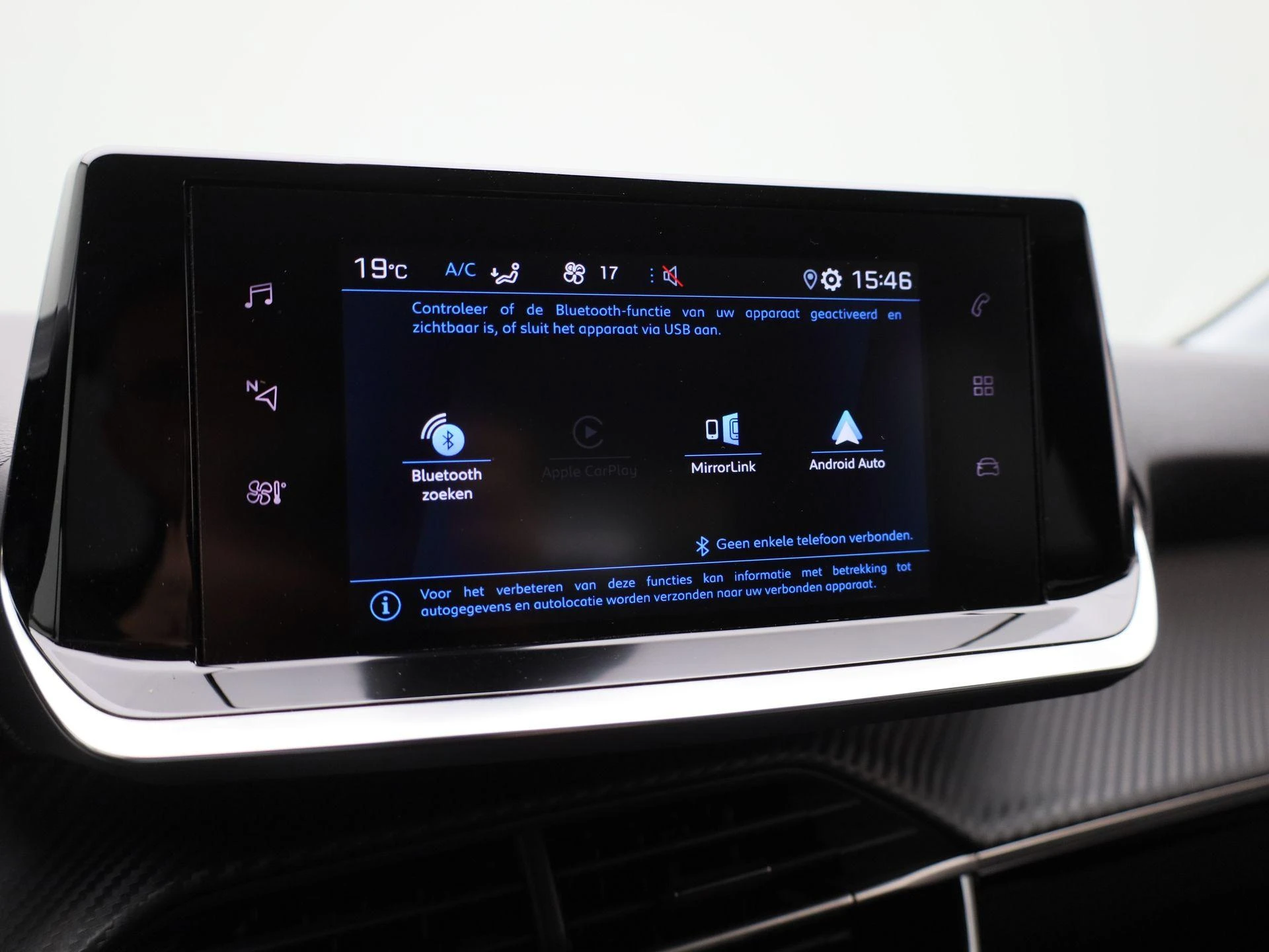 Peugeot-208-image-23