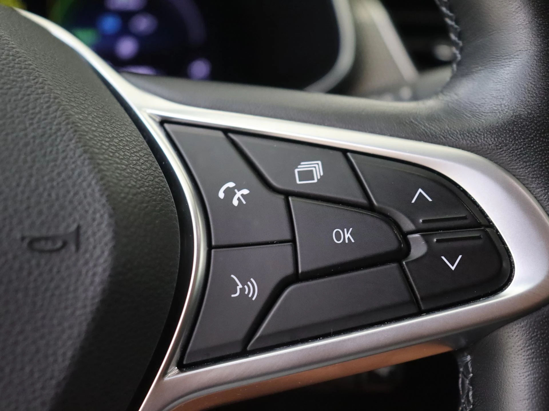 Renault-Arkana-image-14