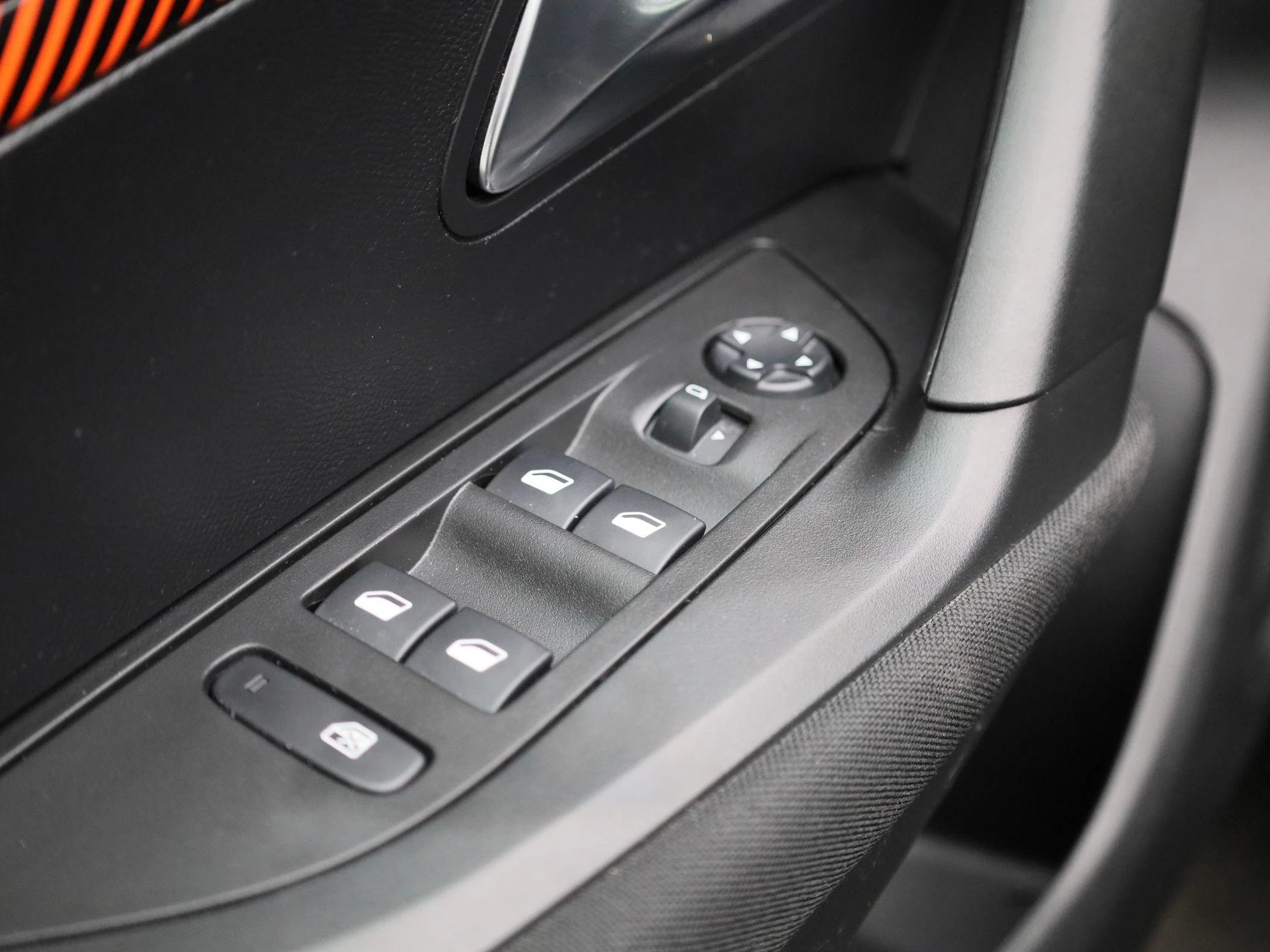 Peugeot-2008-image-25