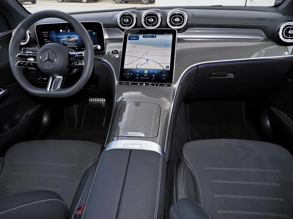 Mercedes-Benz-GLC 300 d-image-13