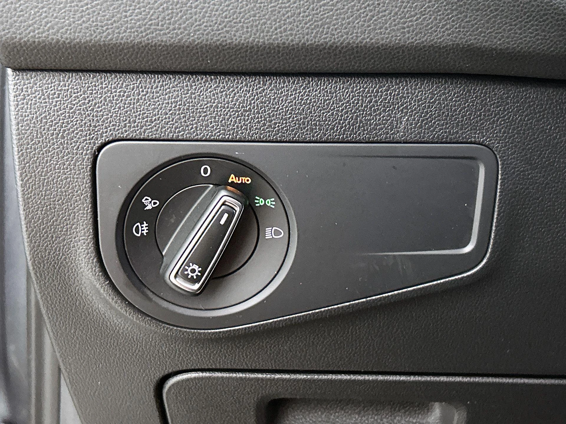 Volkswagen-Tiguan Allspace-image-16
