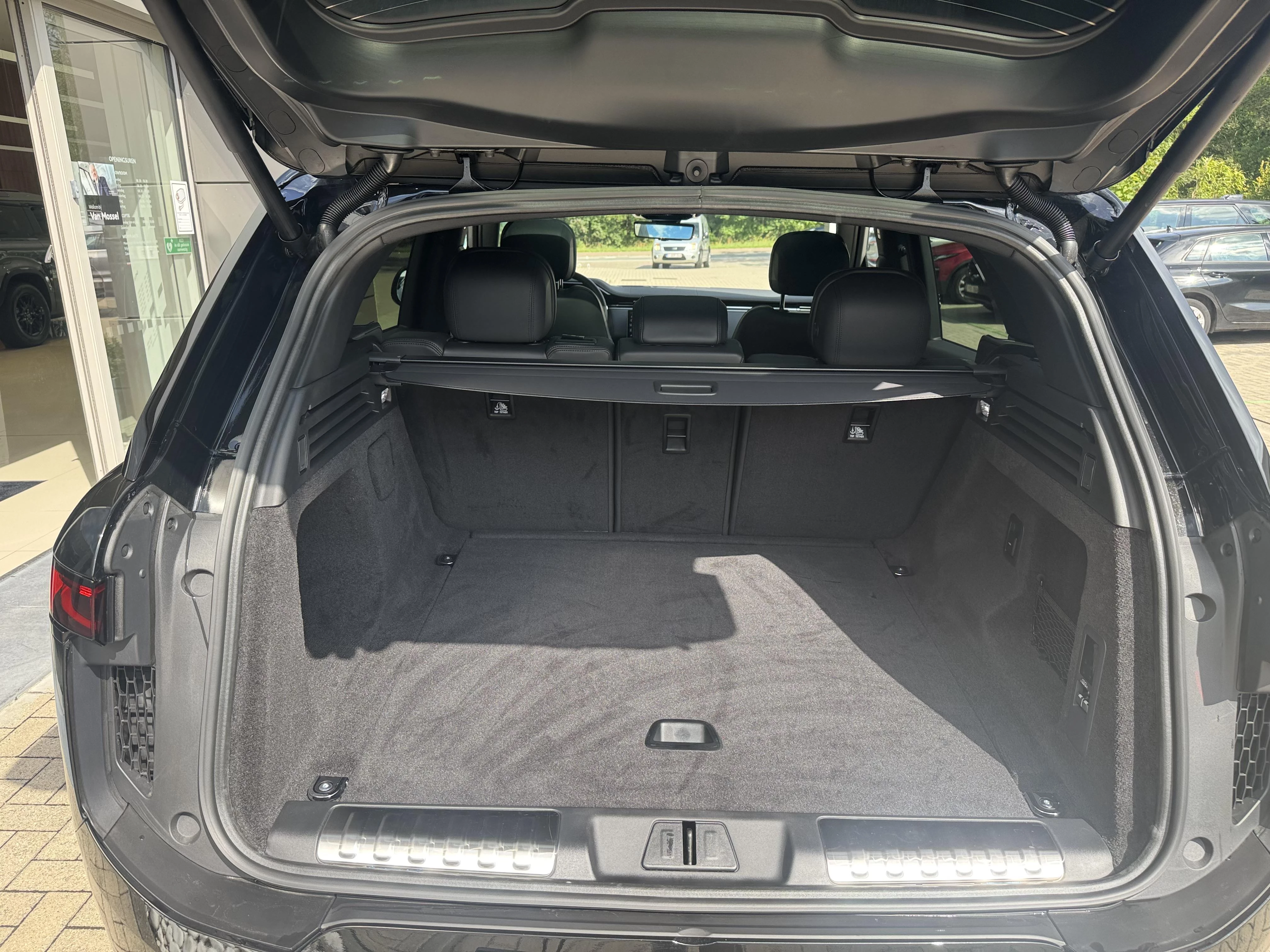 Land Rover Range Rover Sport P460e Dynamic HSE AWD Auto. 25MY