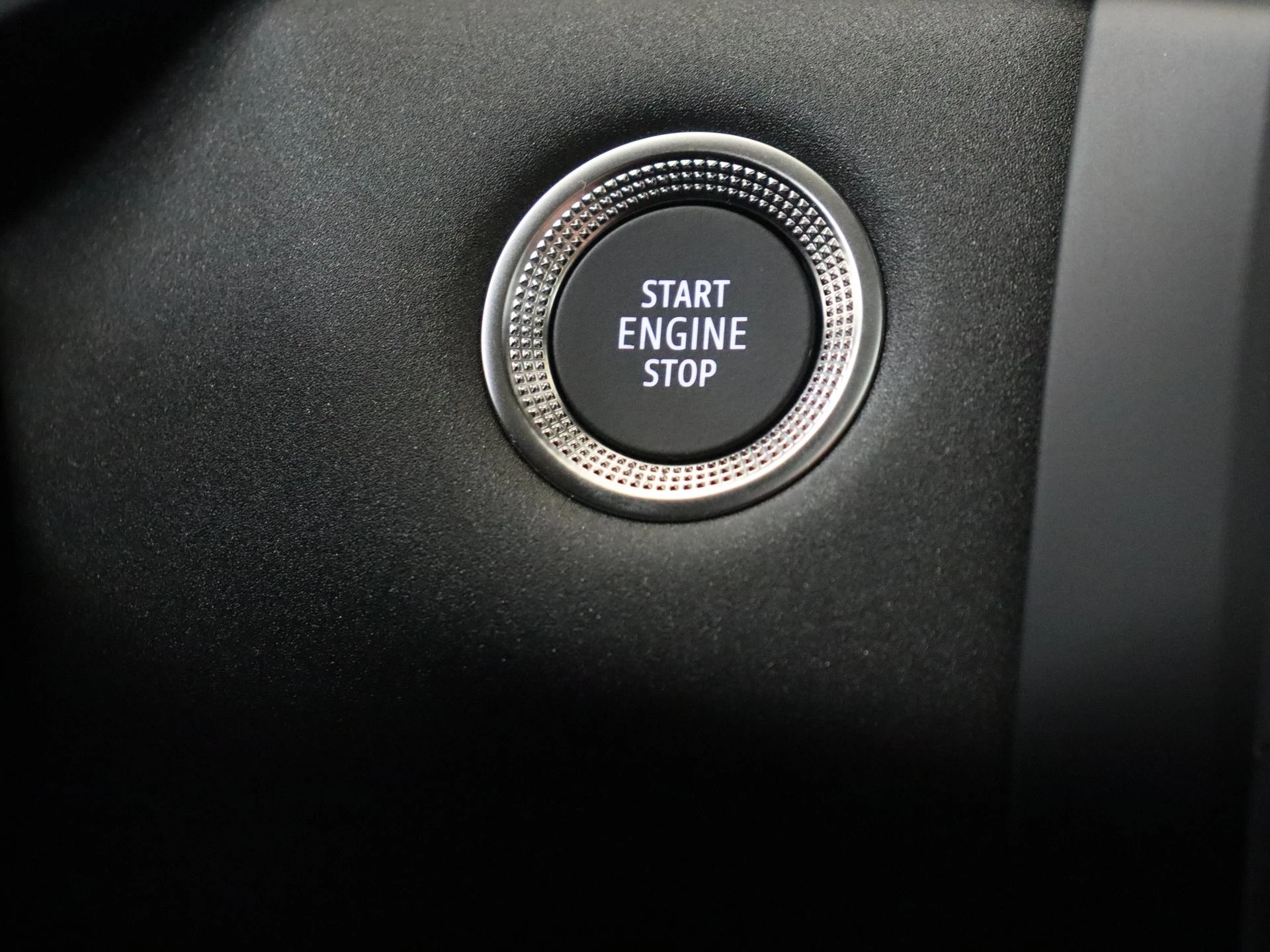 Renault-Captur-image-19