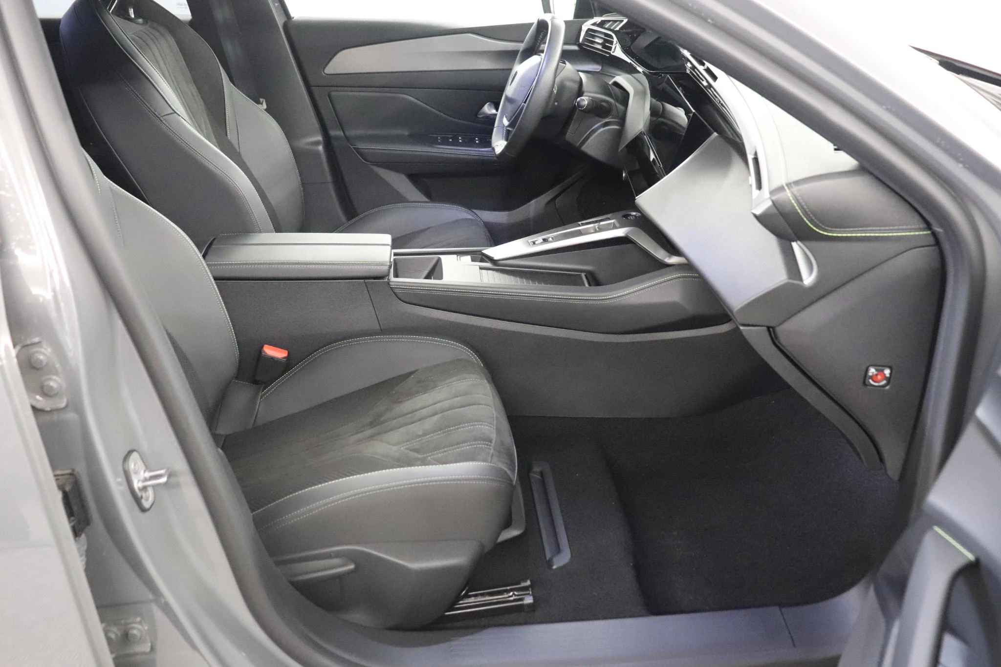 Peugeot e-308 SW e-308 156 GT