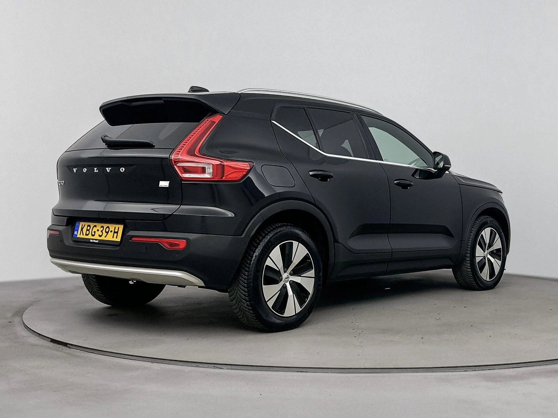 Volvo-XC40-image-3