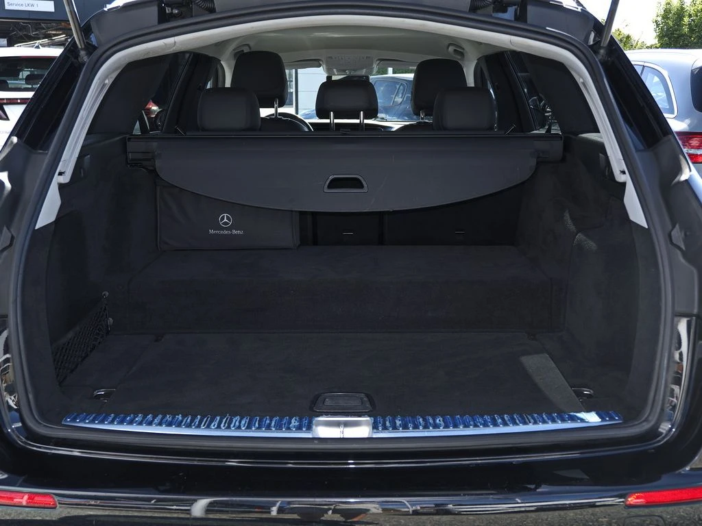 Mercedes-Benz-E-Klasse 300 de-image-13