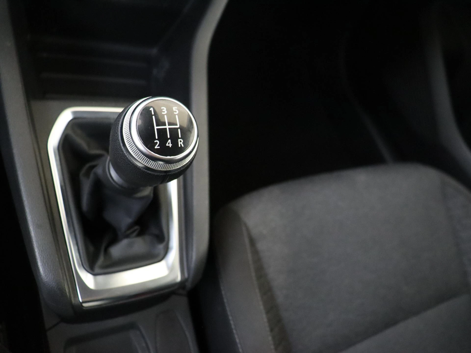 Renault-Clio-image-13