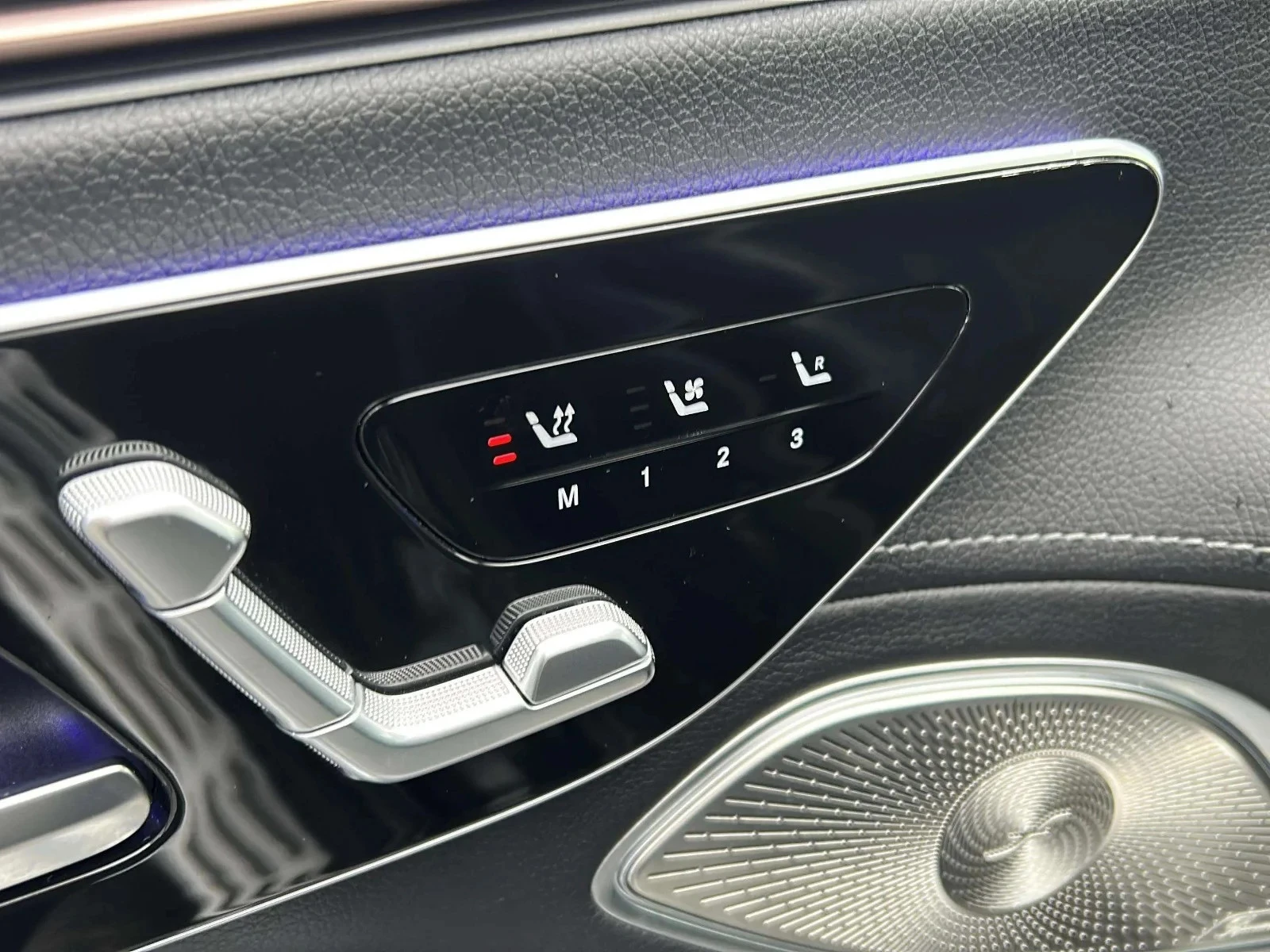 Mercedes-Benz-EQS-image-10