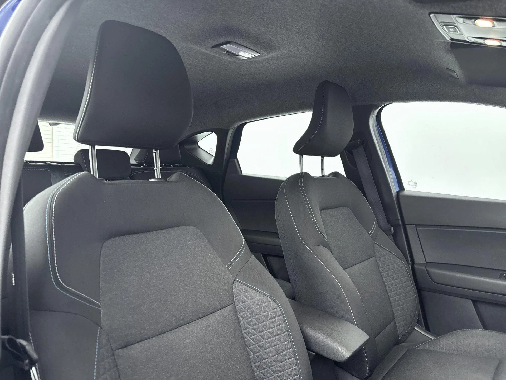 Renault-Captur-image-24