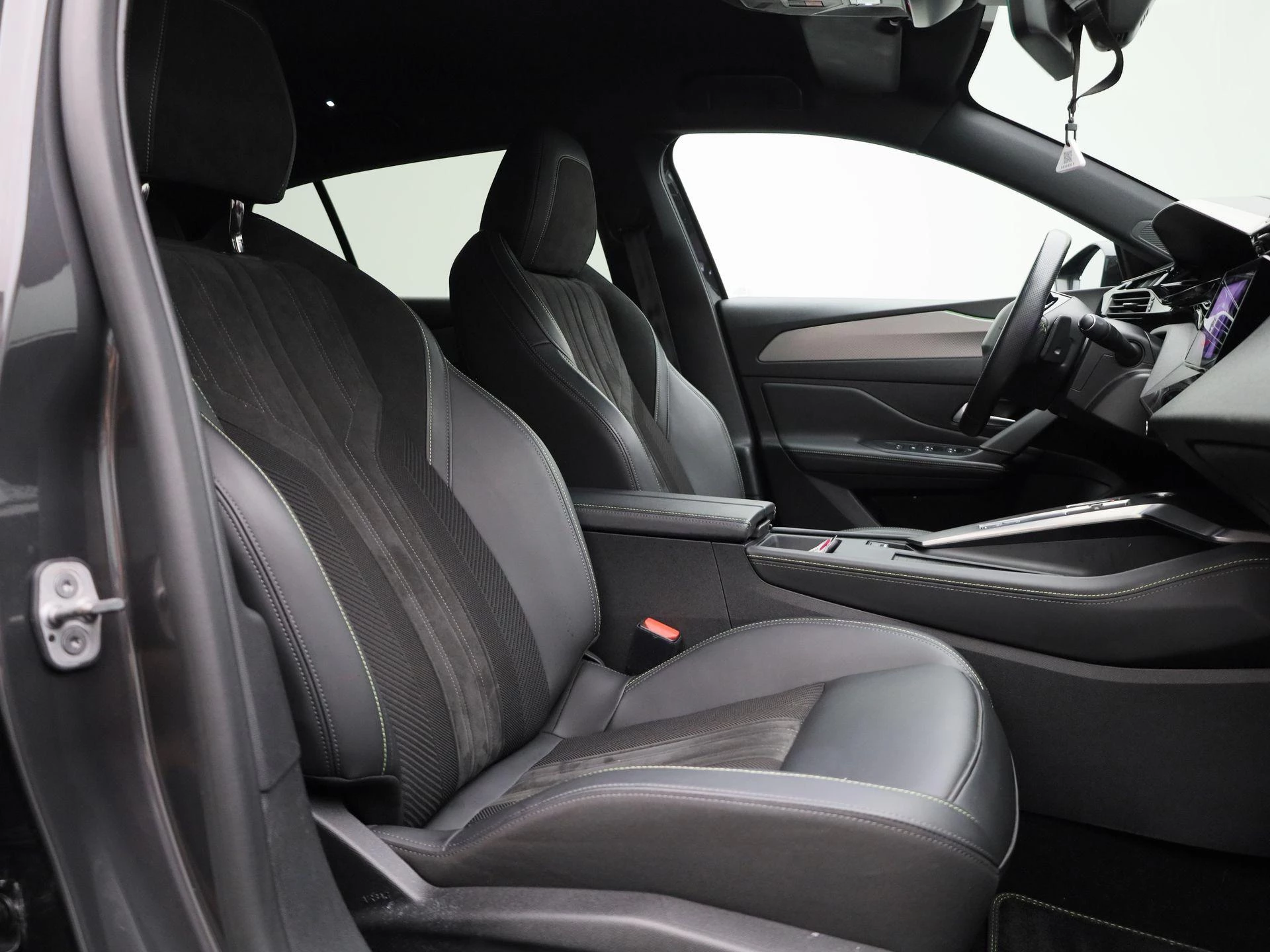 Peugeot 408 1.2 PureTech 130 S&S EAT8 GT