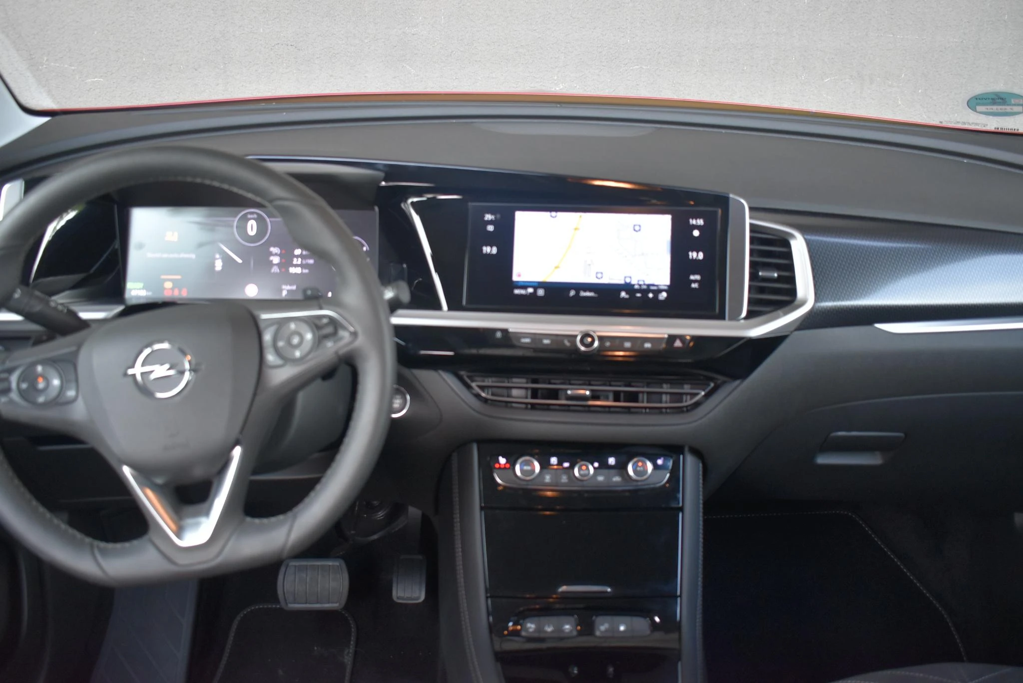 Opel-Grandland-image-35