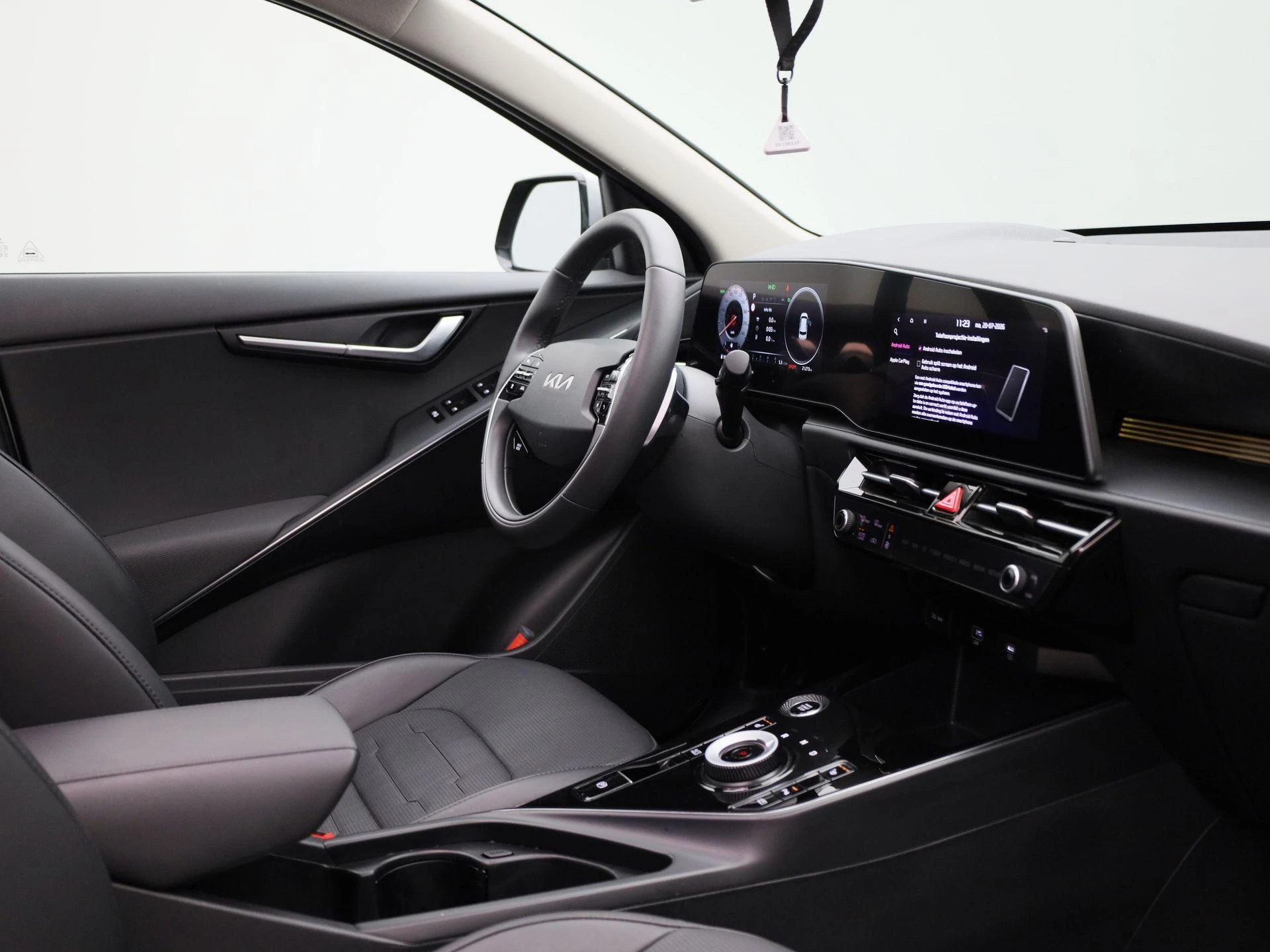 Kia-Niro-image-33