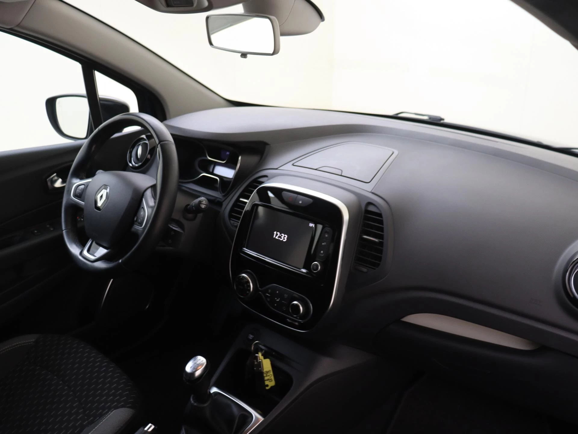 Renault-Captur-image-11