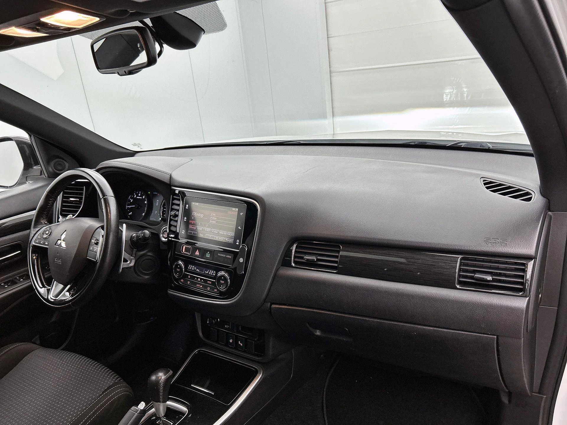 Mitsubishi-Outlander-image-20