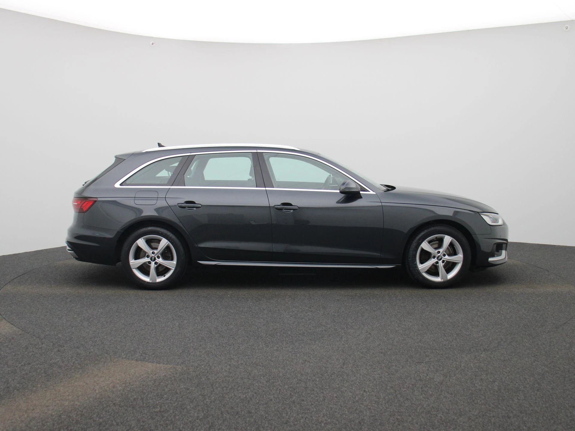 Audi-A4-image-5