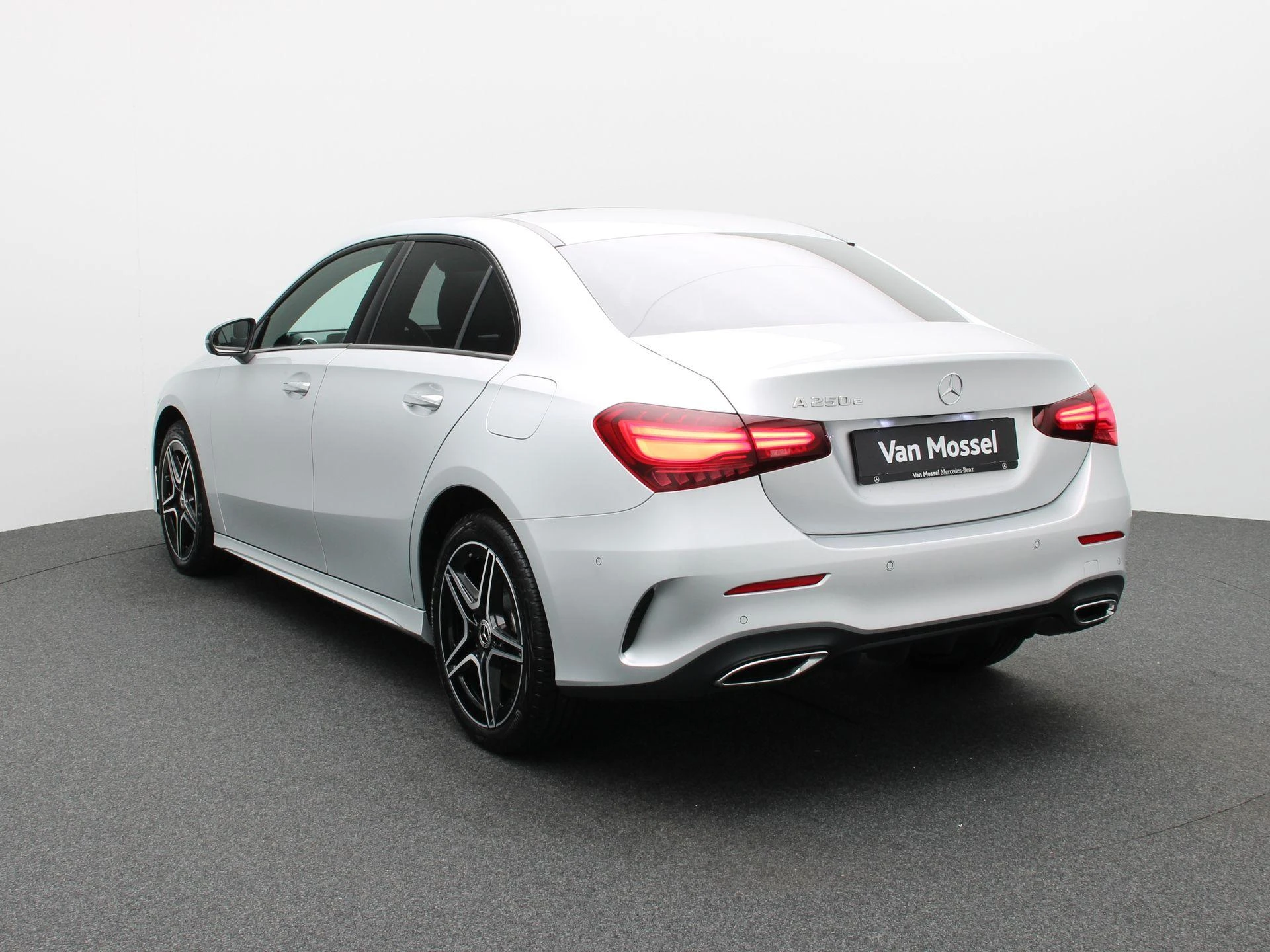 Mercedes-Benz-Classe A-image-1