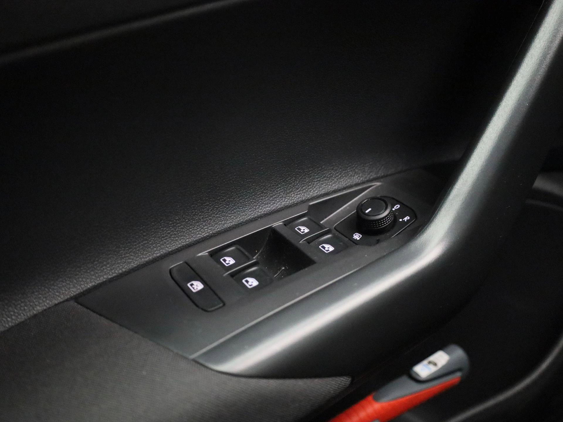 Volkswagen-Polo-image-21