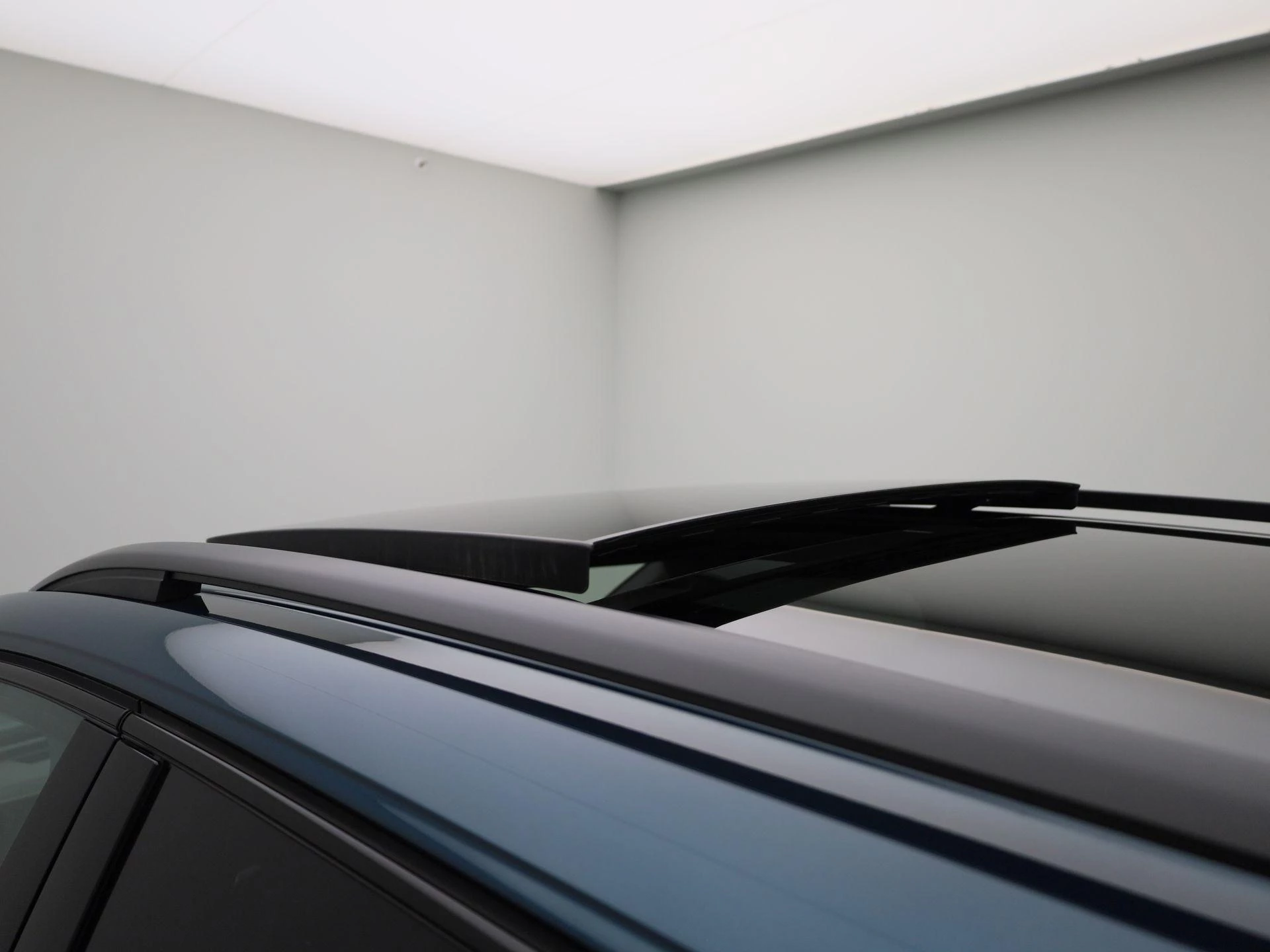 Volkswagen-Tiguan-image-56