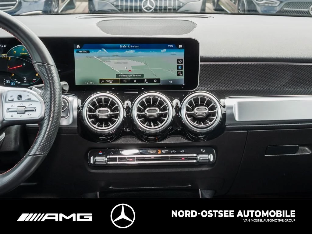 Mercedes-Benz GLB 200 AMG NIGHT KAMERA NAVI PREM. MULTIBEAM AMG Line