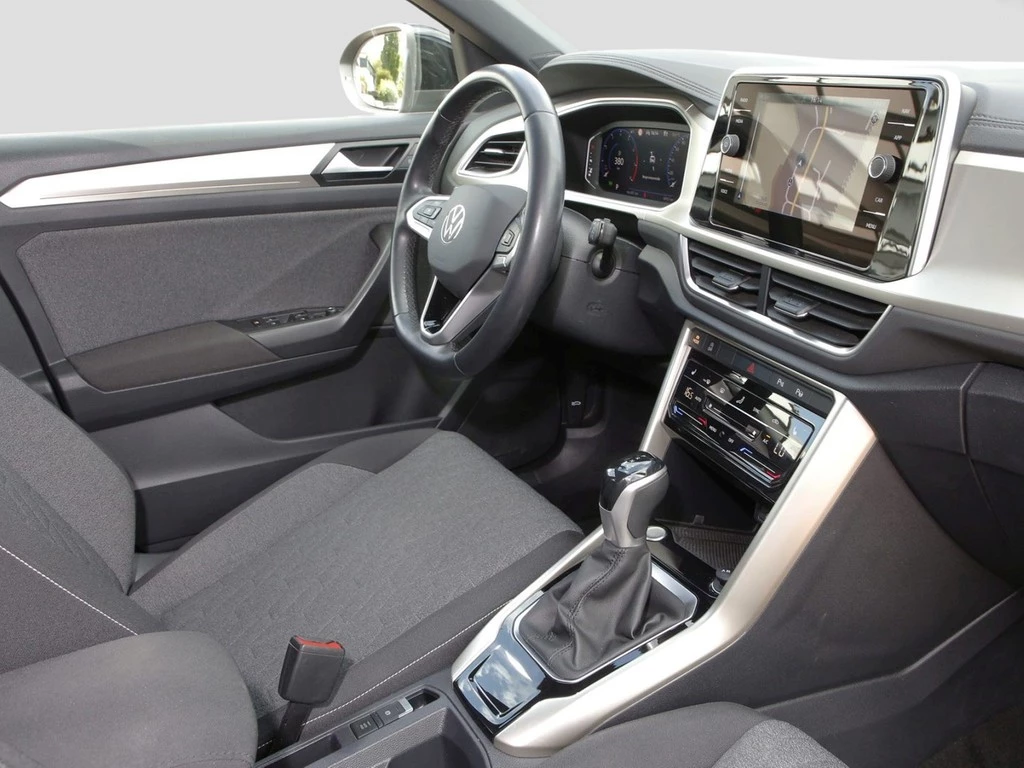 Volkswagen-T-Roc-image-9