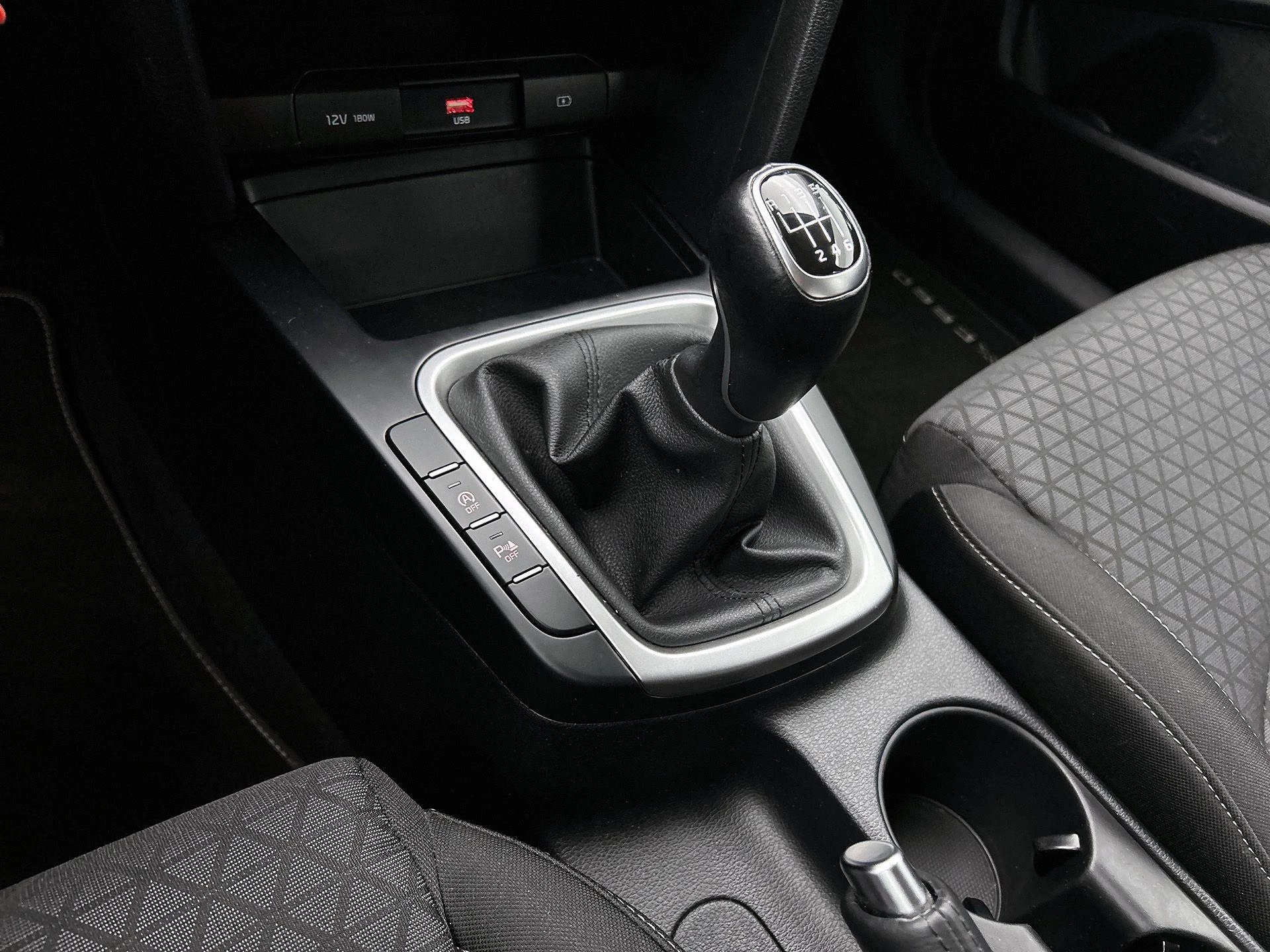 Kia-XCeed-image-23