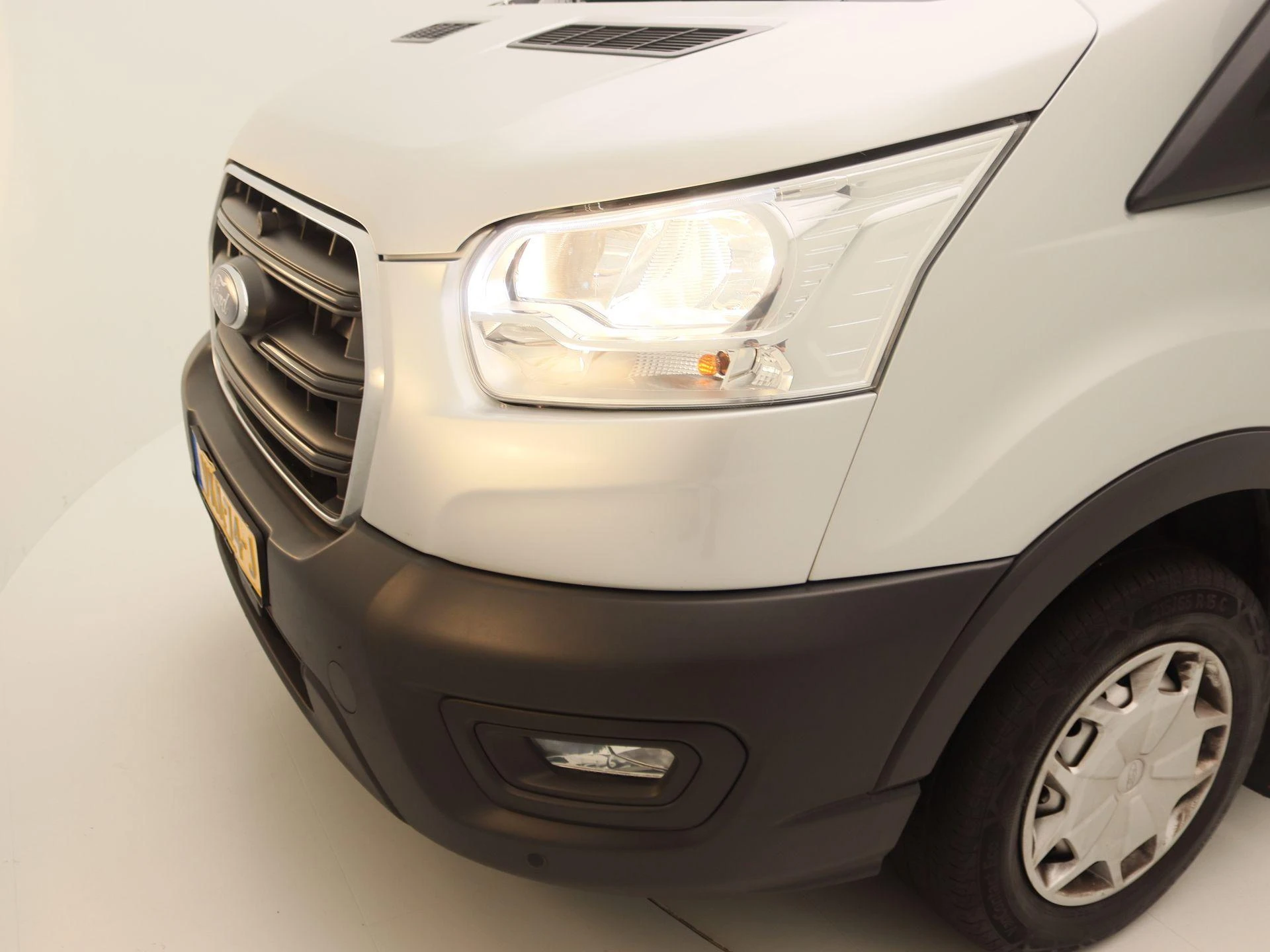 Ford-Transit-image-13