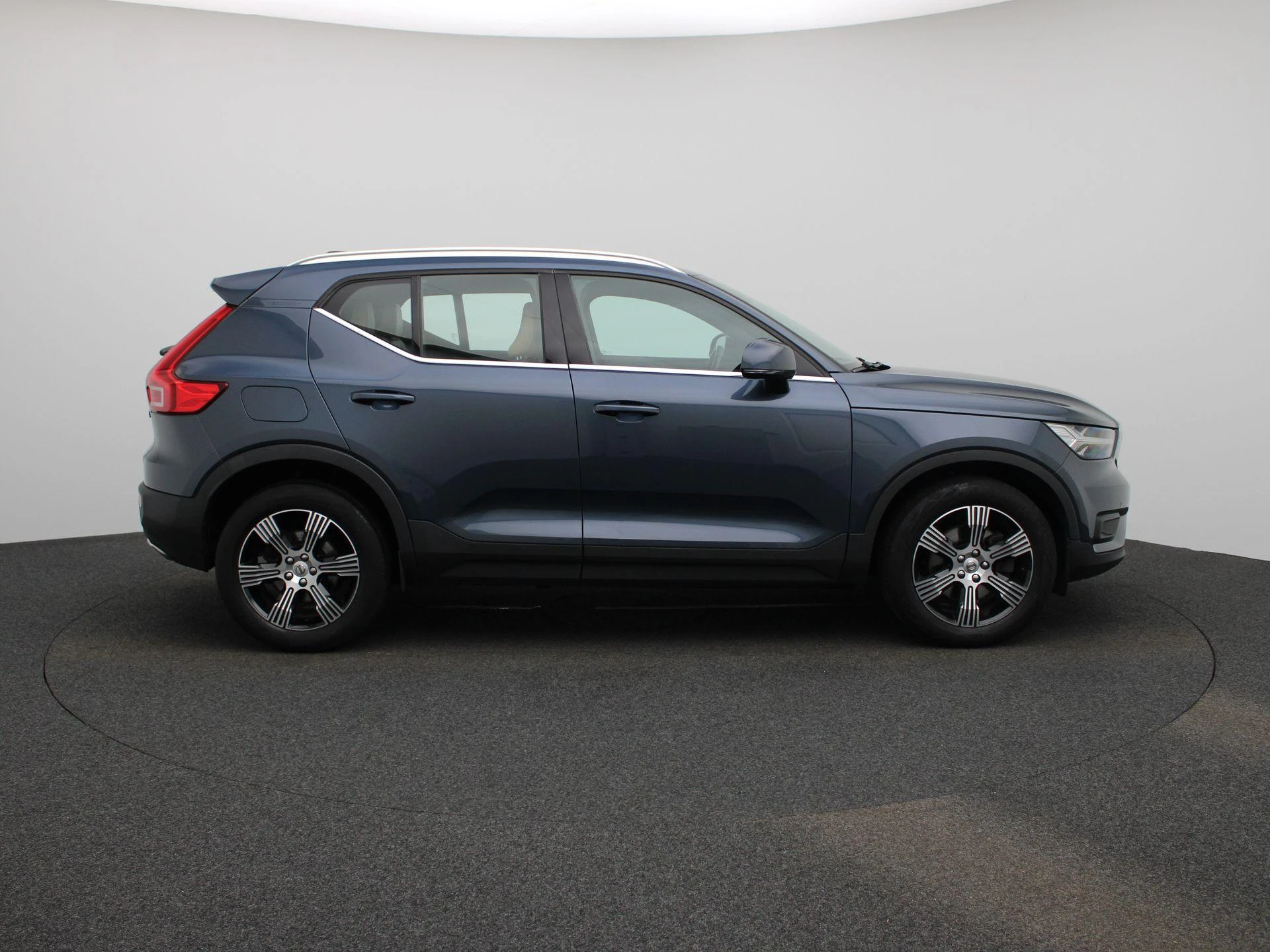 Volvo-XC40-image-6