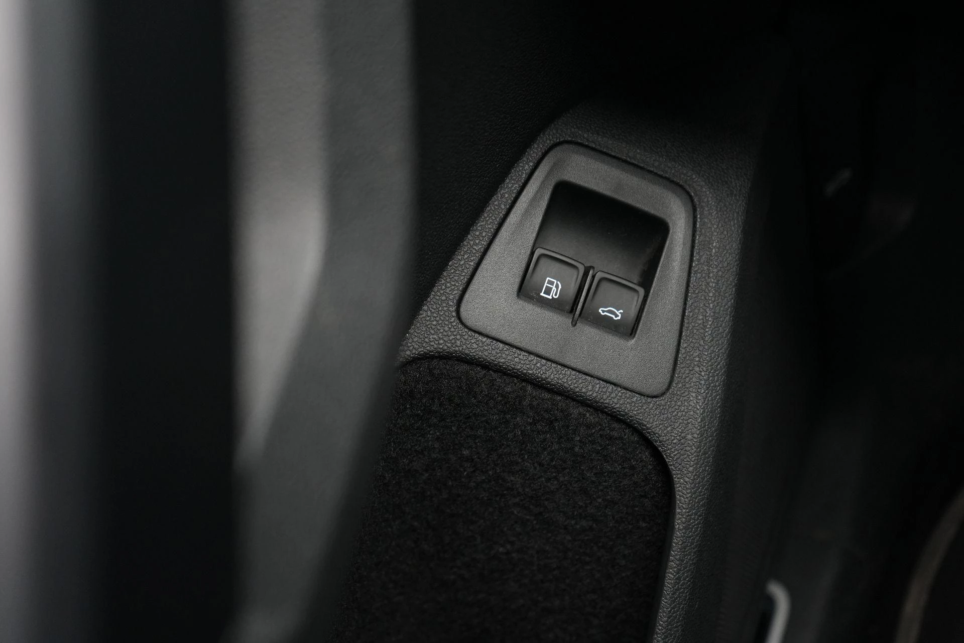 Volkswagen-Tiguan-image-36