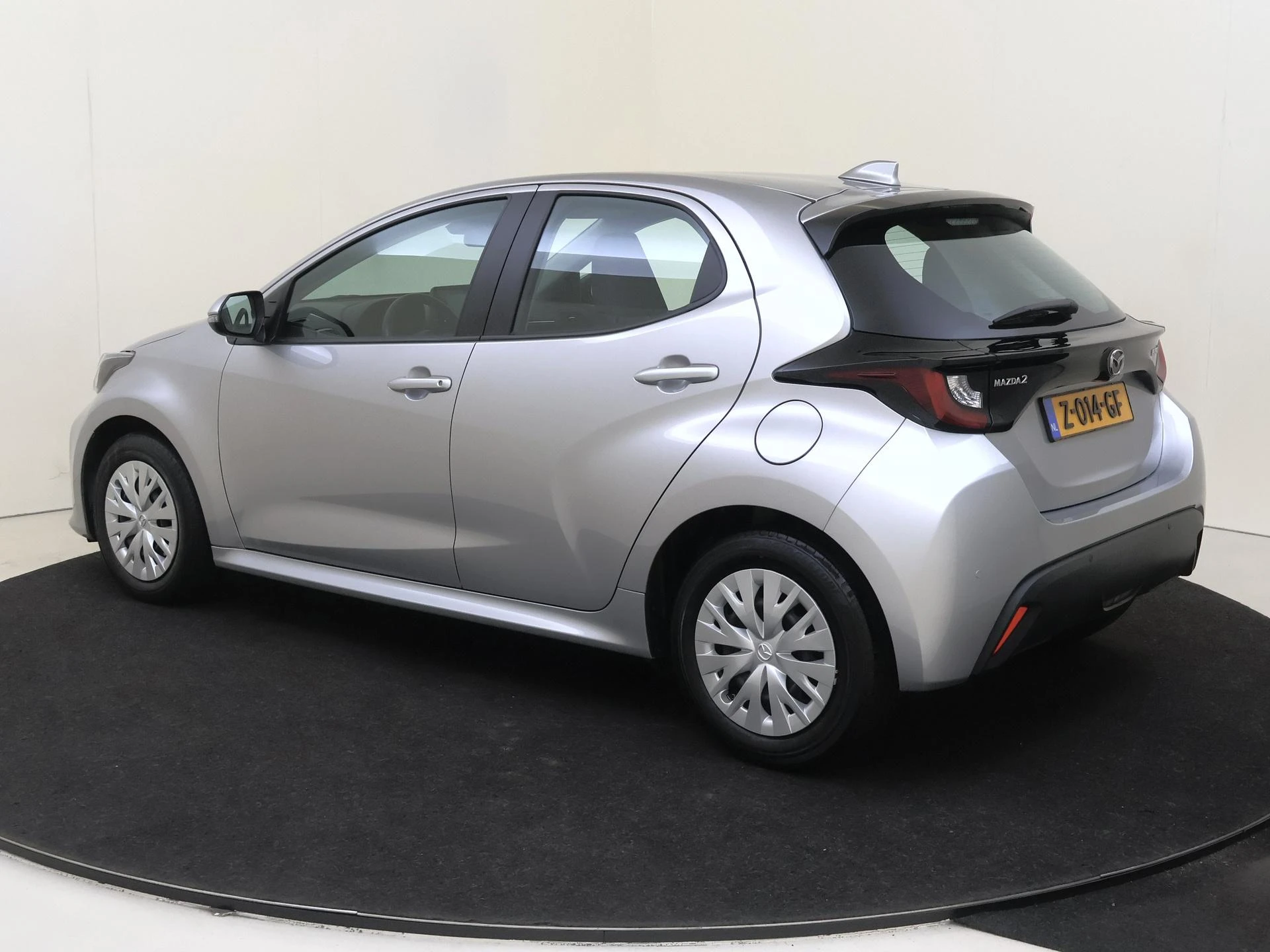 Mazda-2 Hybrid-image-2