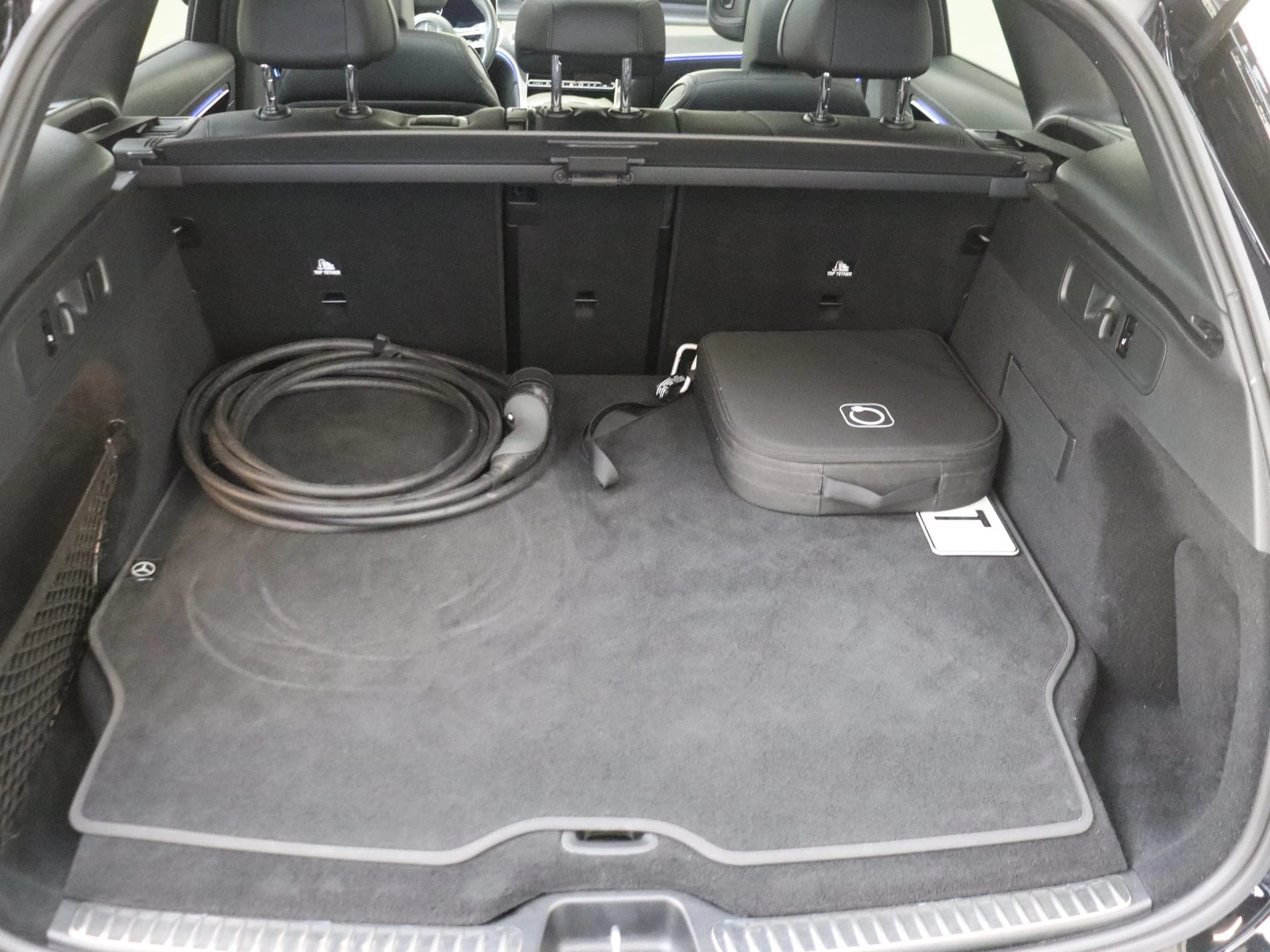 Mercedes-Benz GLC 300e 4MATIC AMG Line