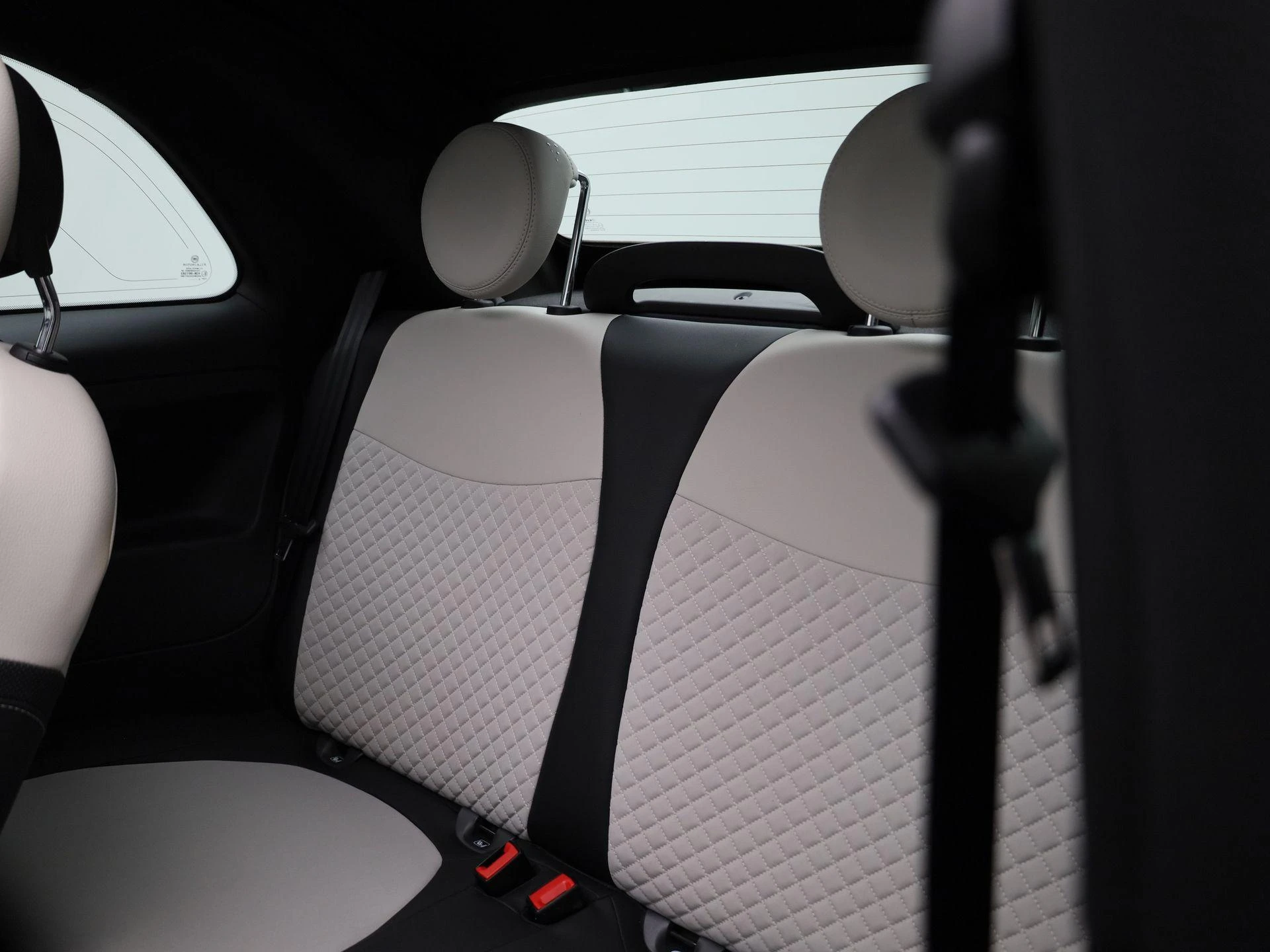 Fiat-500C-image-9