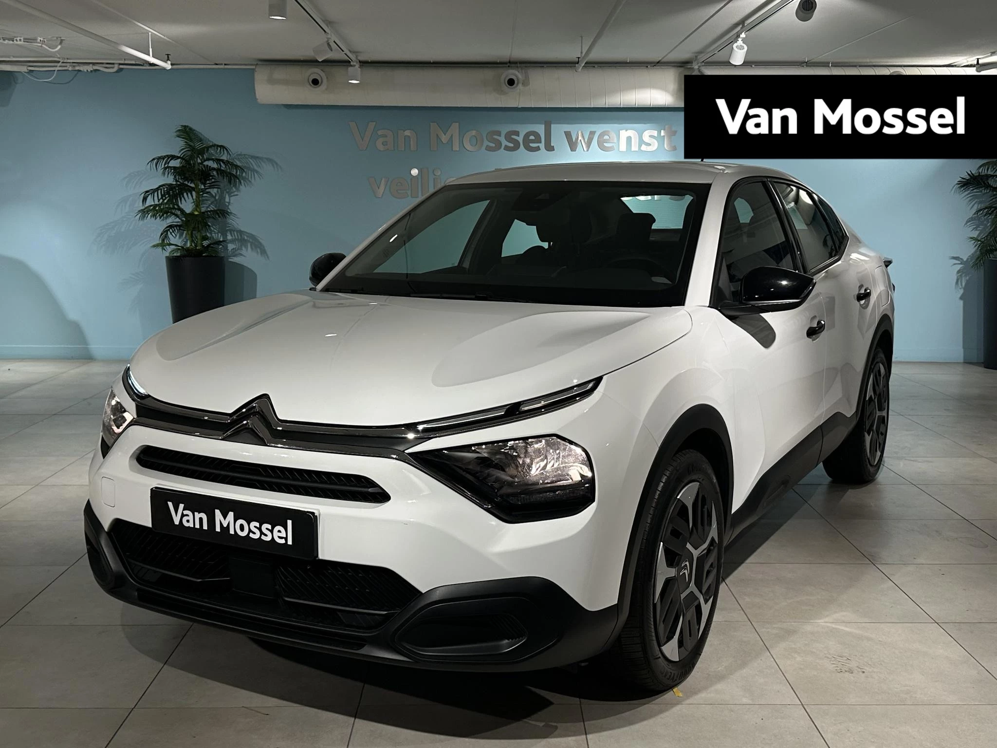 Citroën-C4 X-image-0