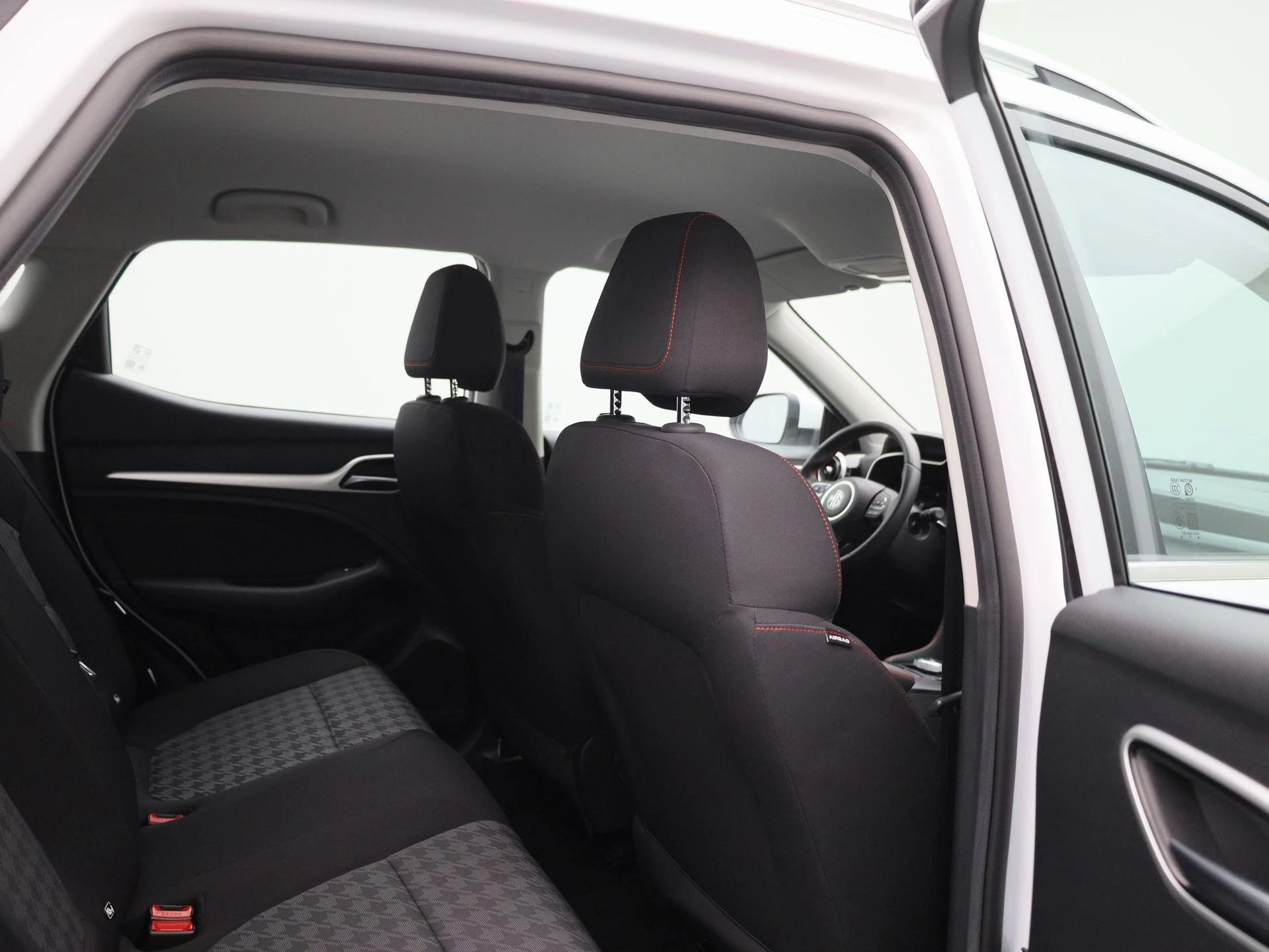 MG-ZS EV-image-33