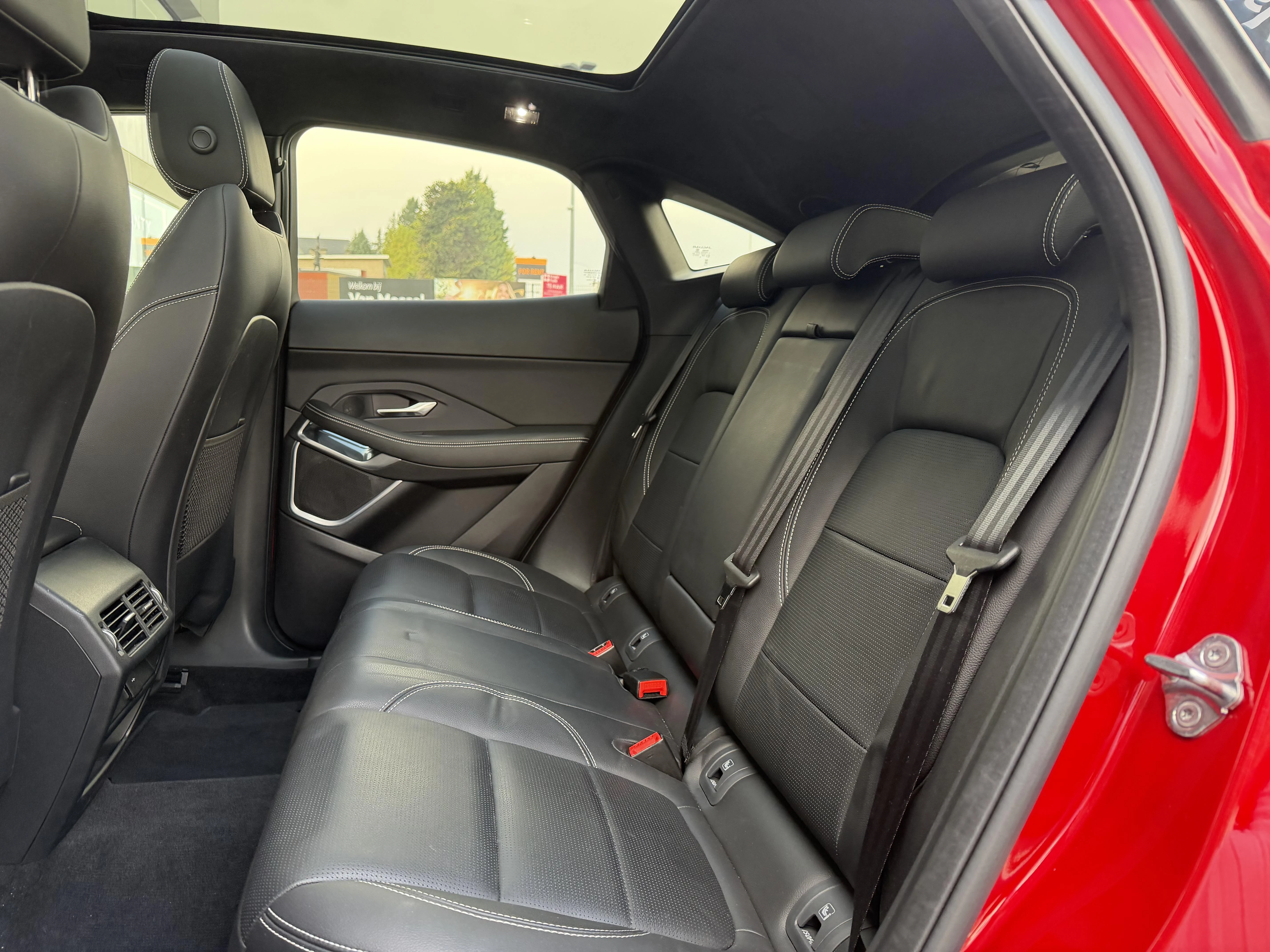 Jaguar-E-PACE-image-10
