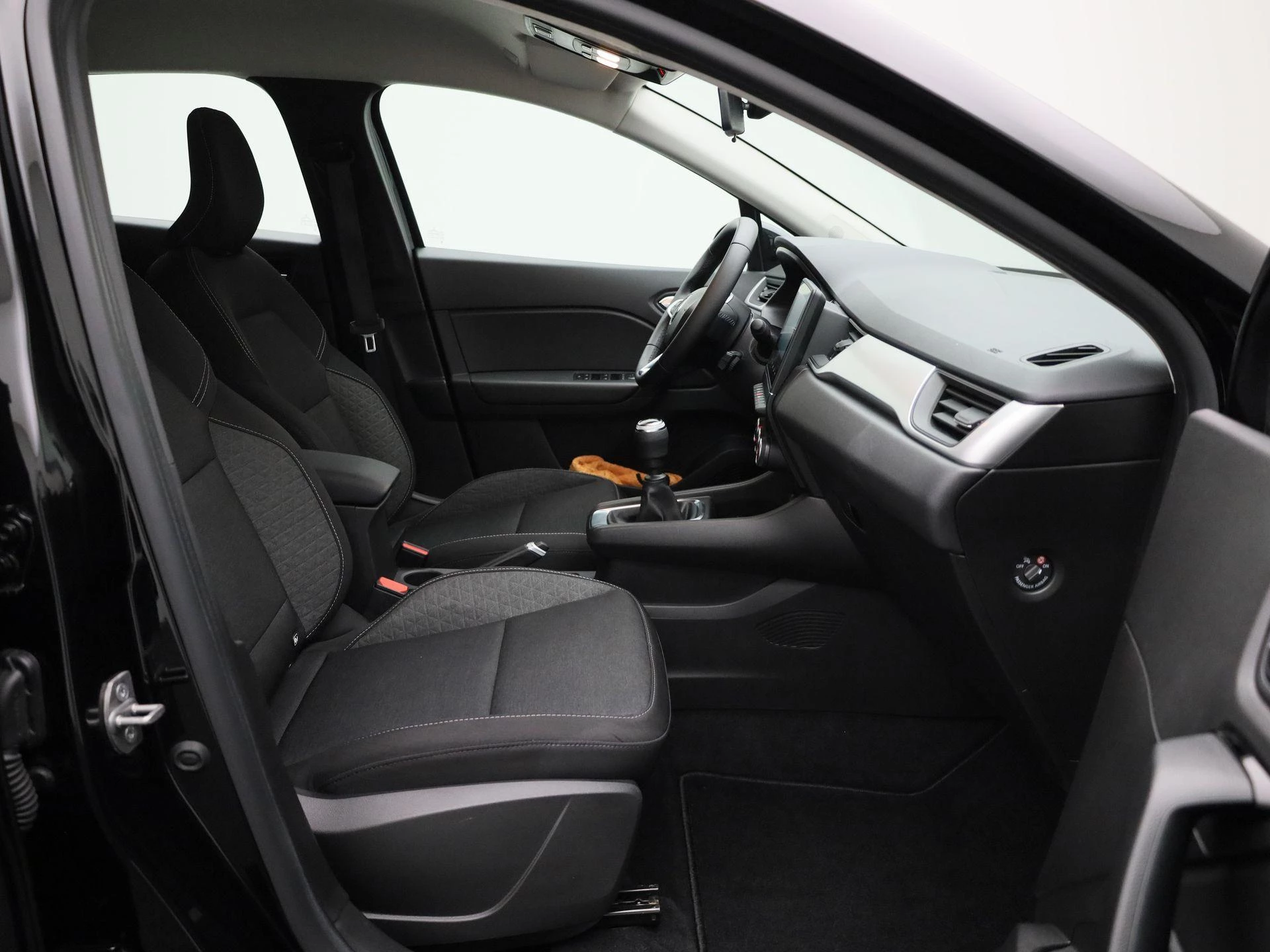 Renault-Captur-image-27